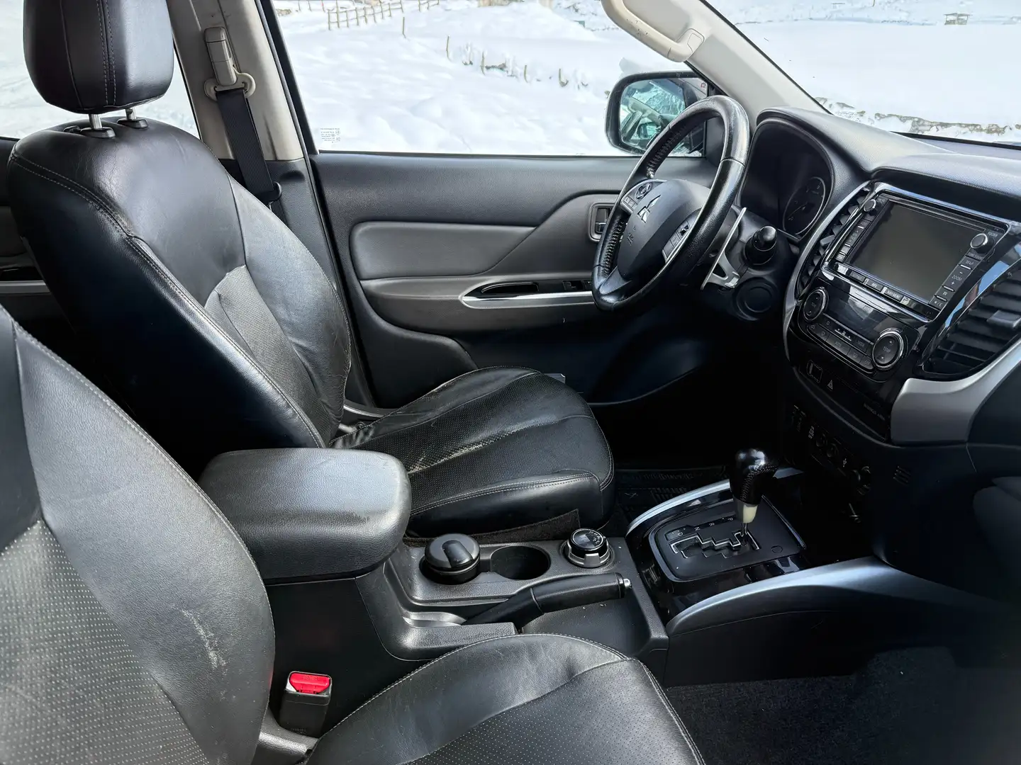 Mitsubishi L200 DK Di-D 2.4HP Instyle 4 Beige - 2