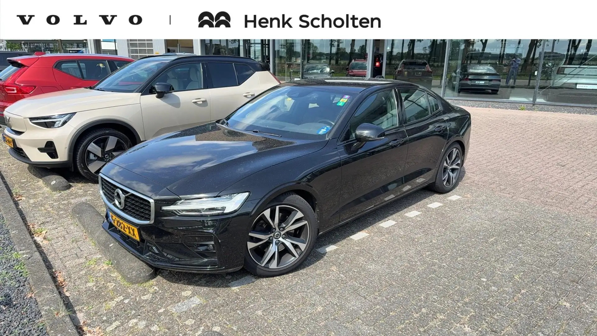 Volvo S60 2.0 T4 R-Design | 20" Lichtmetalen velgen| Parkeer Zwart - 1