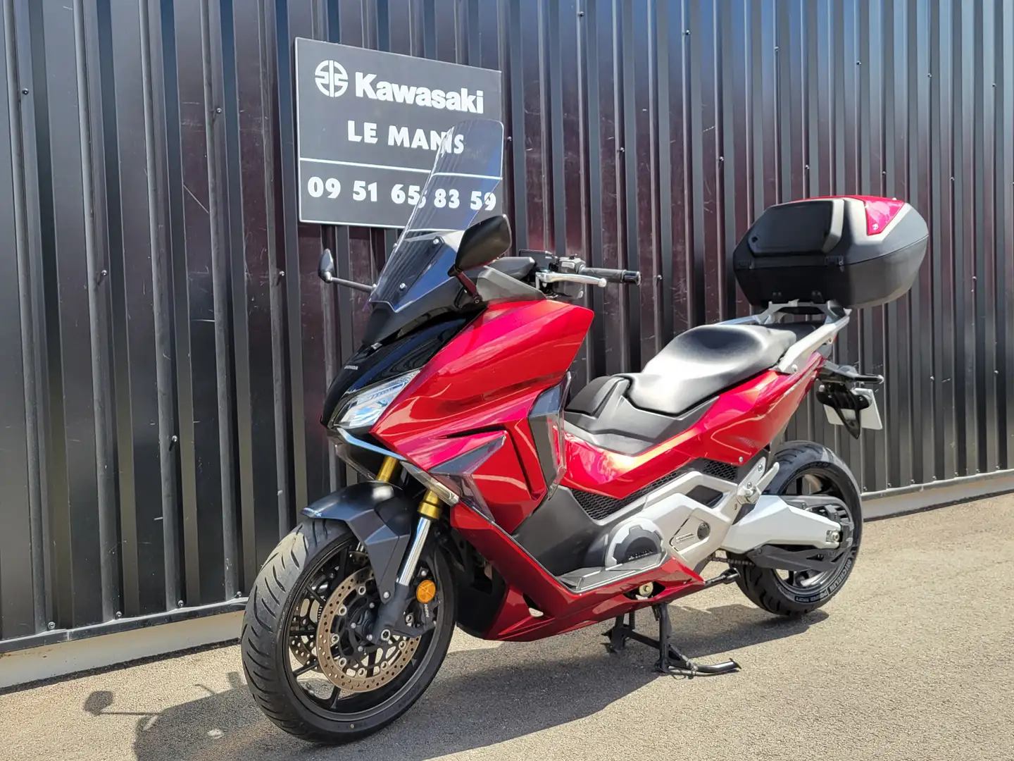 Honda Forza 750 Červená - 2