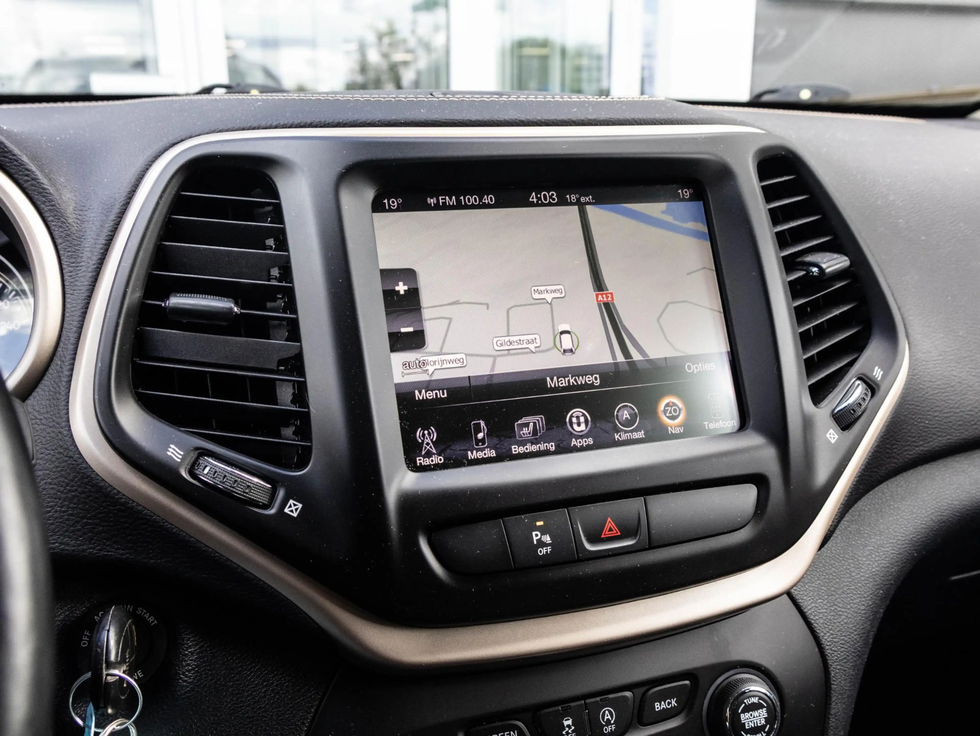 Jeep Cherokee 2.0 Longitude | Grijskenteken | Navi | Voorstoelen — photo 20