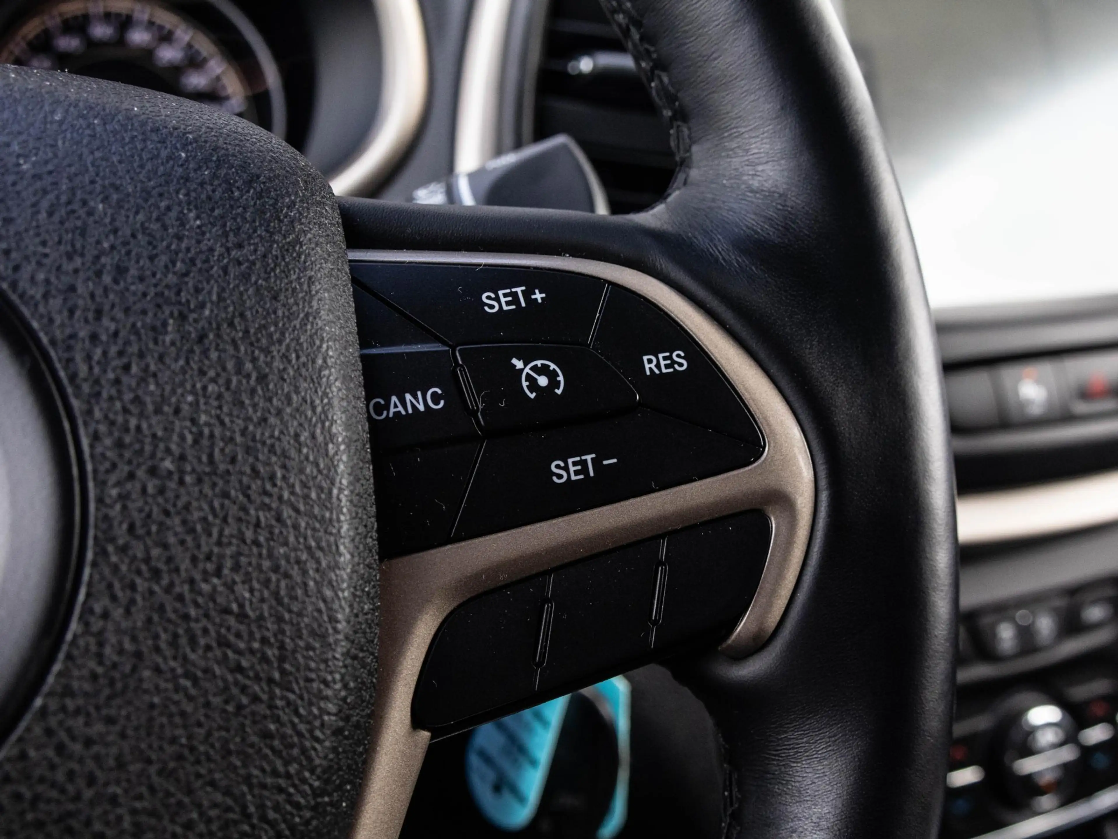 Jeep Cherokee 2.0 Longitude | Grijskenteken | Navi | Voorstoelen — photo 18