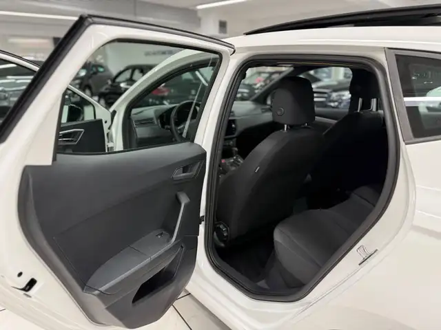 Seat Ibiza view 9