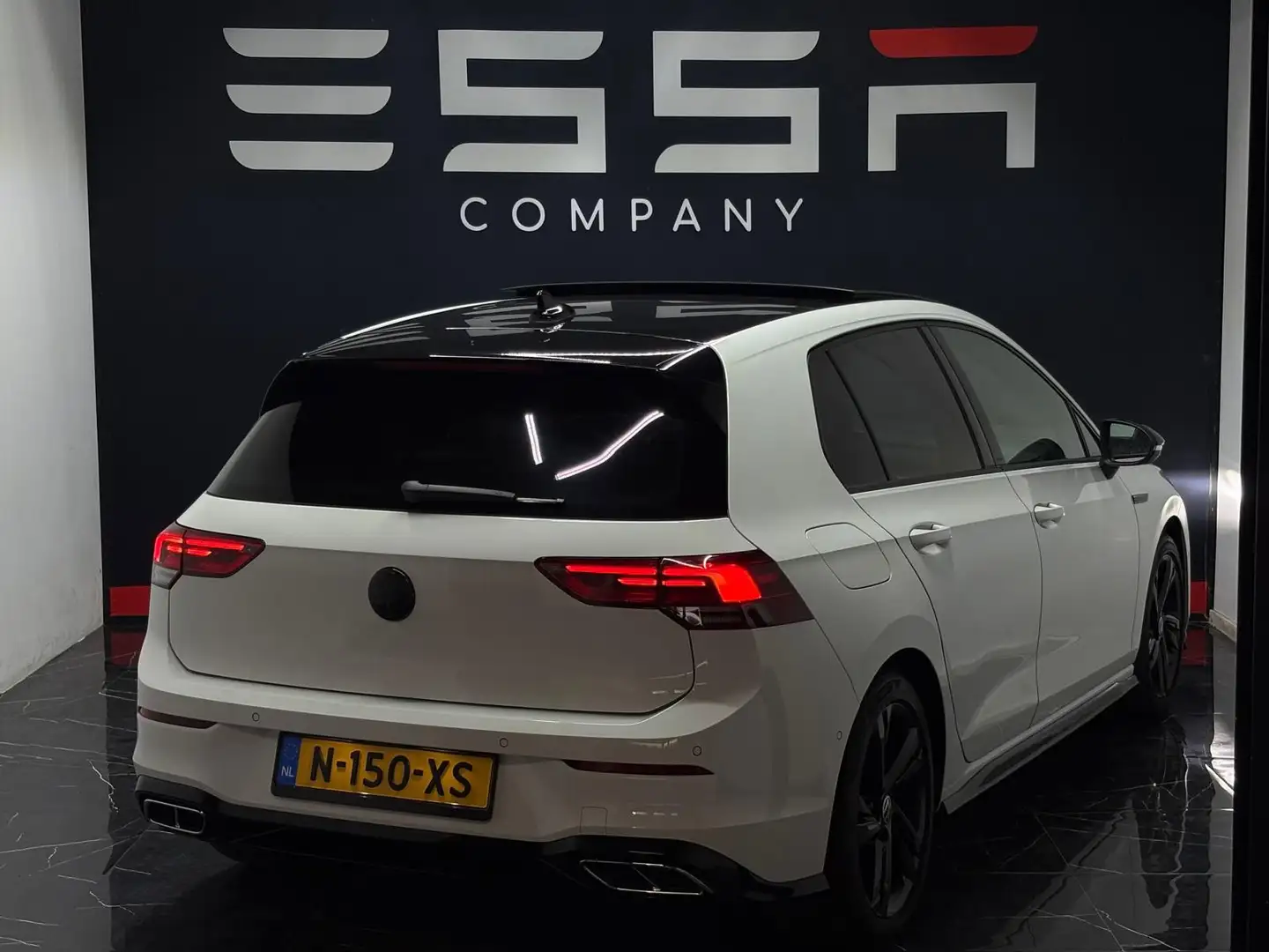 Volkswagen Golf 1.5 TSI R-Line Business Pano LED Camera Blanc - 2