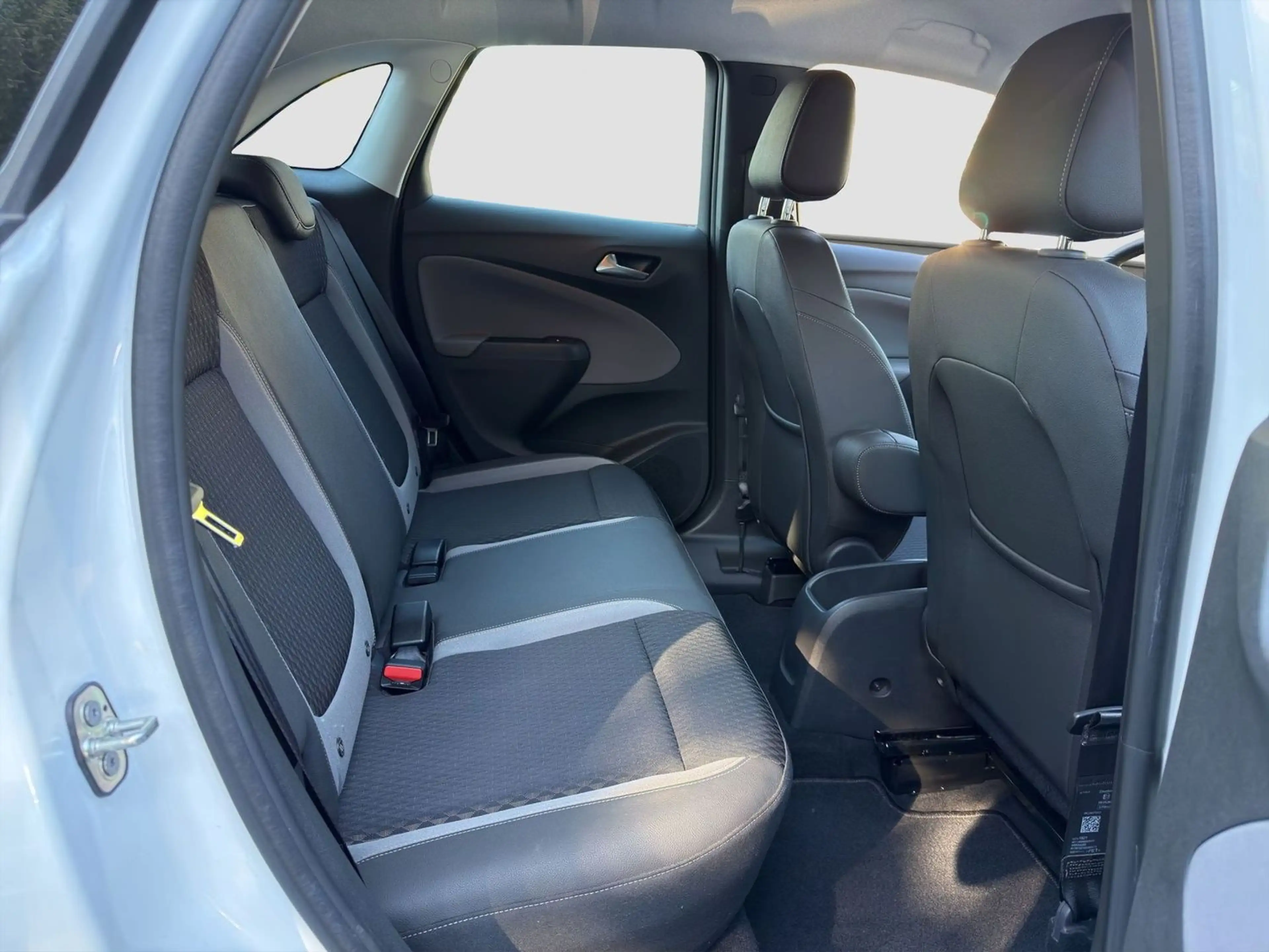 Opel Crossland X Innovation Navi Full-LED Rcam PDCv+h — photo 15