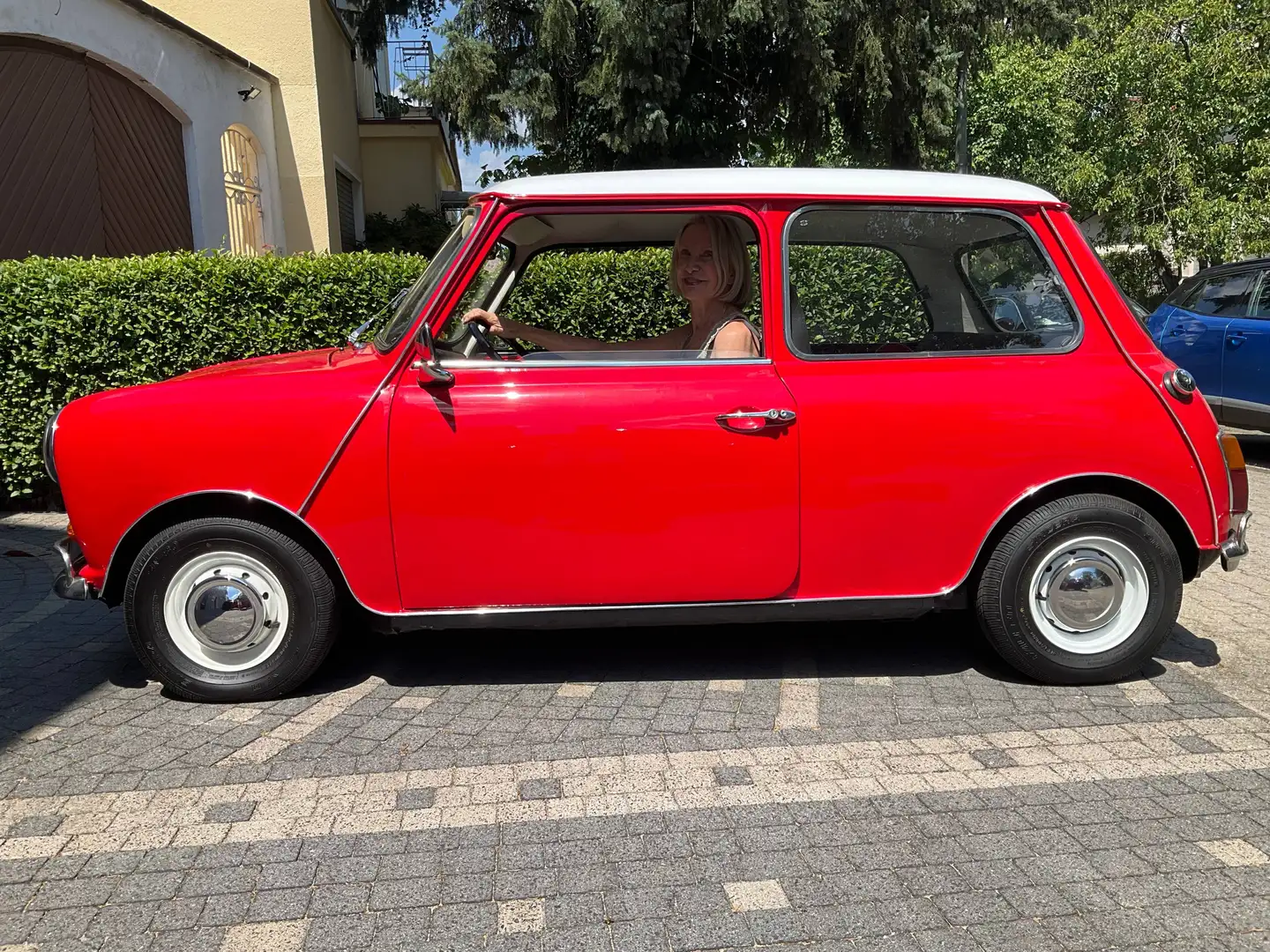 Austin Mini Morris Mini Leyland 850L de luxe H-Kennzeichen noch immer erschwingliche Ikone Rot - 2