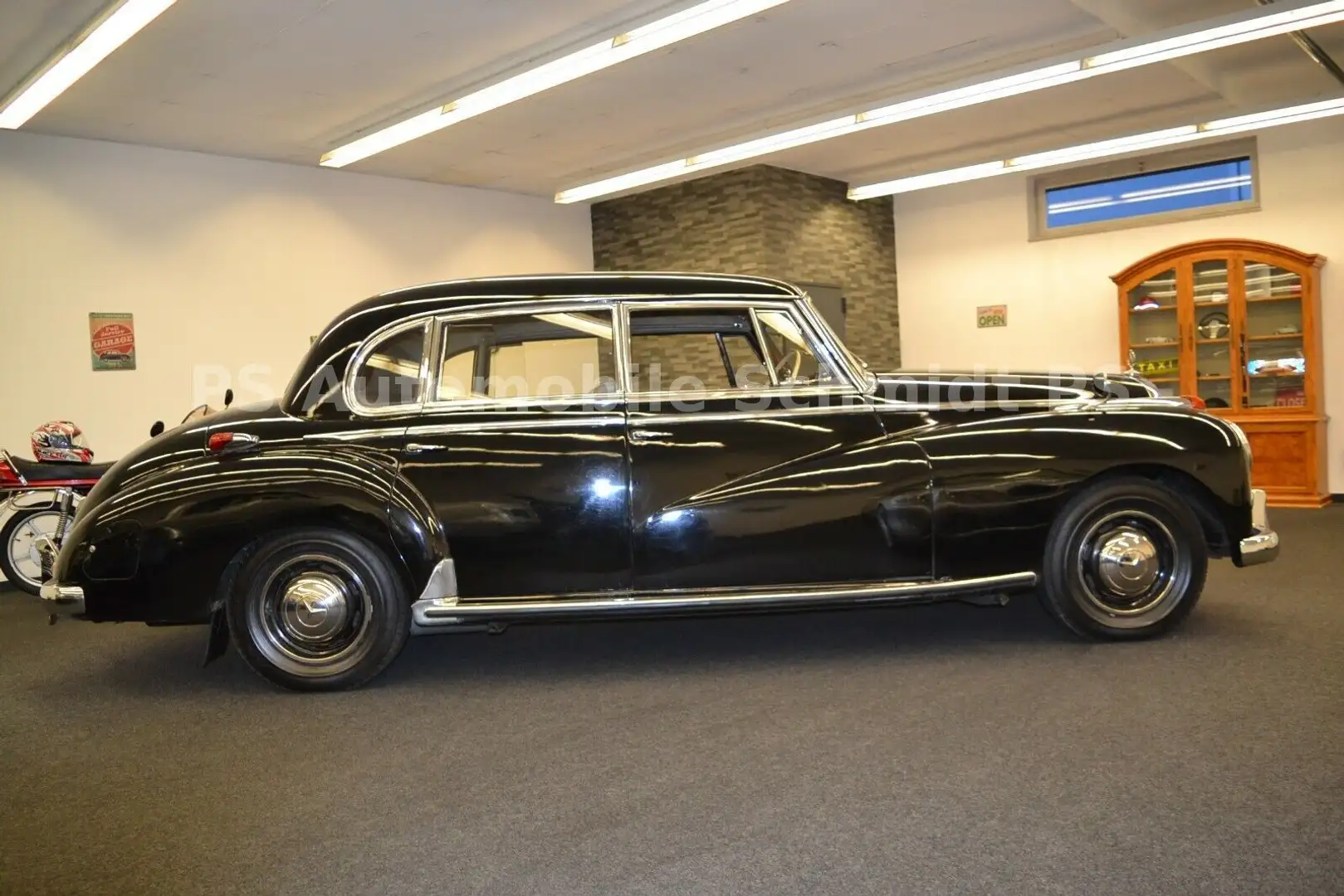 Mercedes-Benz 300 B Adenauer OLDTIMER (Deutsches Fahrzeug) Noir - 2