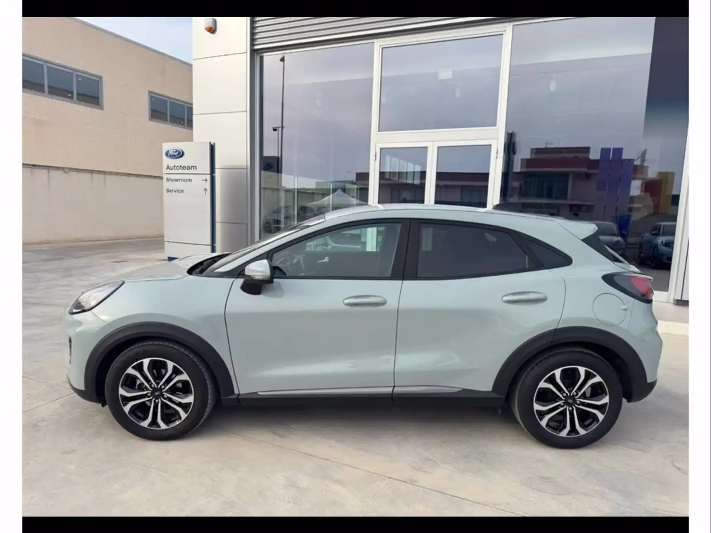Ford Puma 1.0 ecoboost h titanium 125cv Grijs - 2