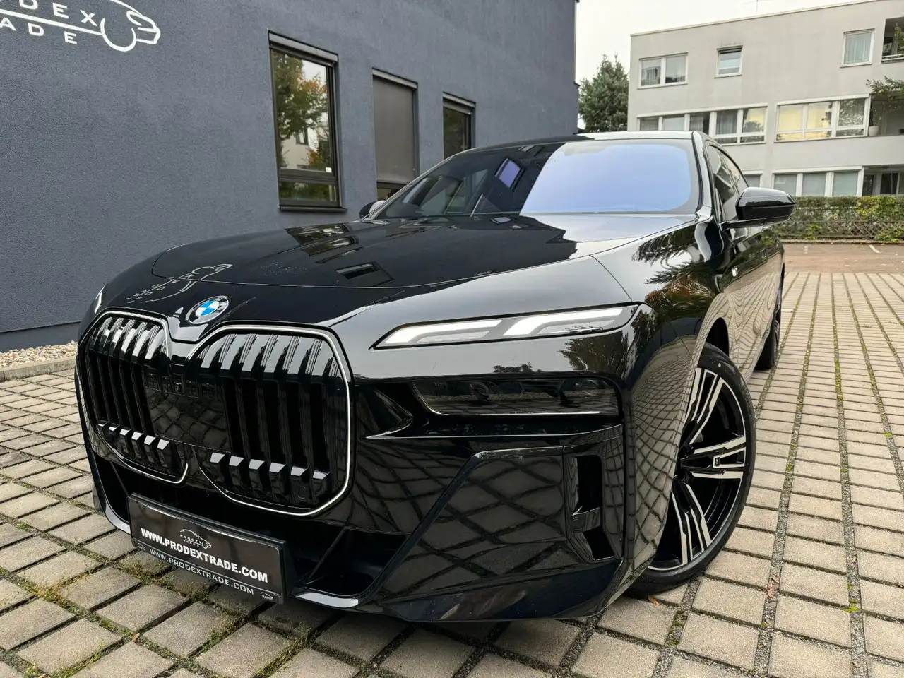 BMW 740