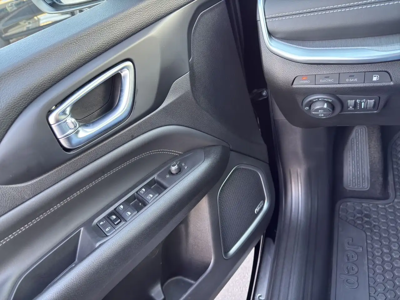 Jeep Compass COMPASS PHEV MY22 + S 11