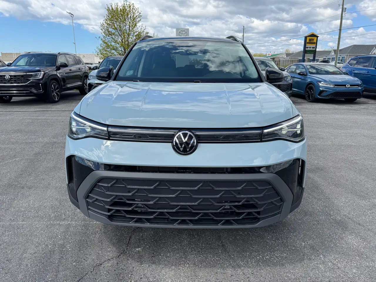 Volkswagen Taos снимка Volkswagen Taos