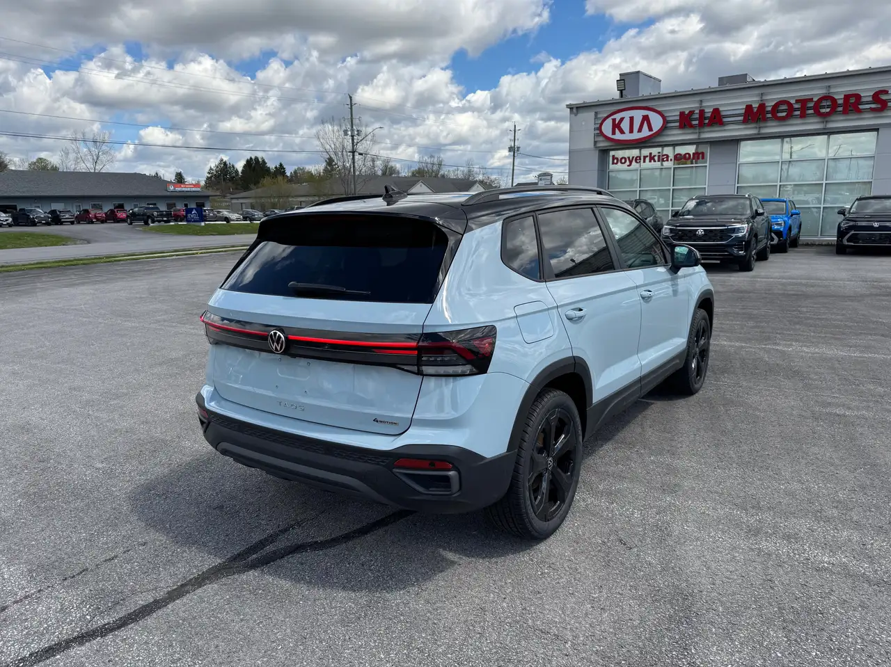 Volkswagen Taos снимка Volkswagen Taos