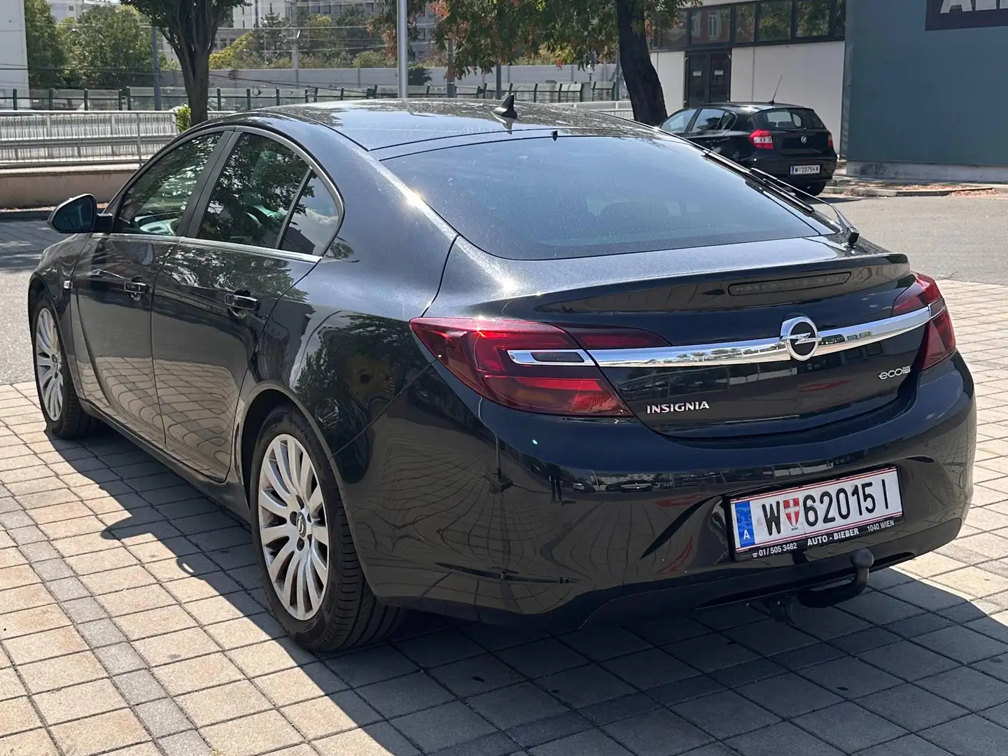 Opel Insignia Insignia 2,0 CDTI ecoflex Edition Start/Stop System Edition Schwarz - 2