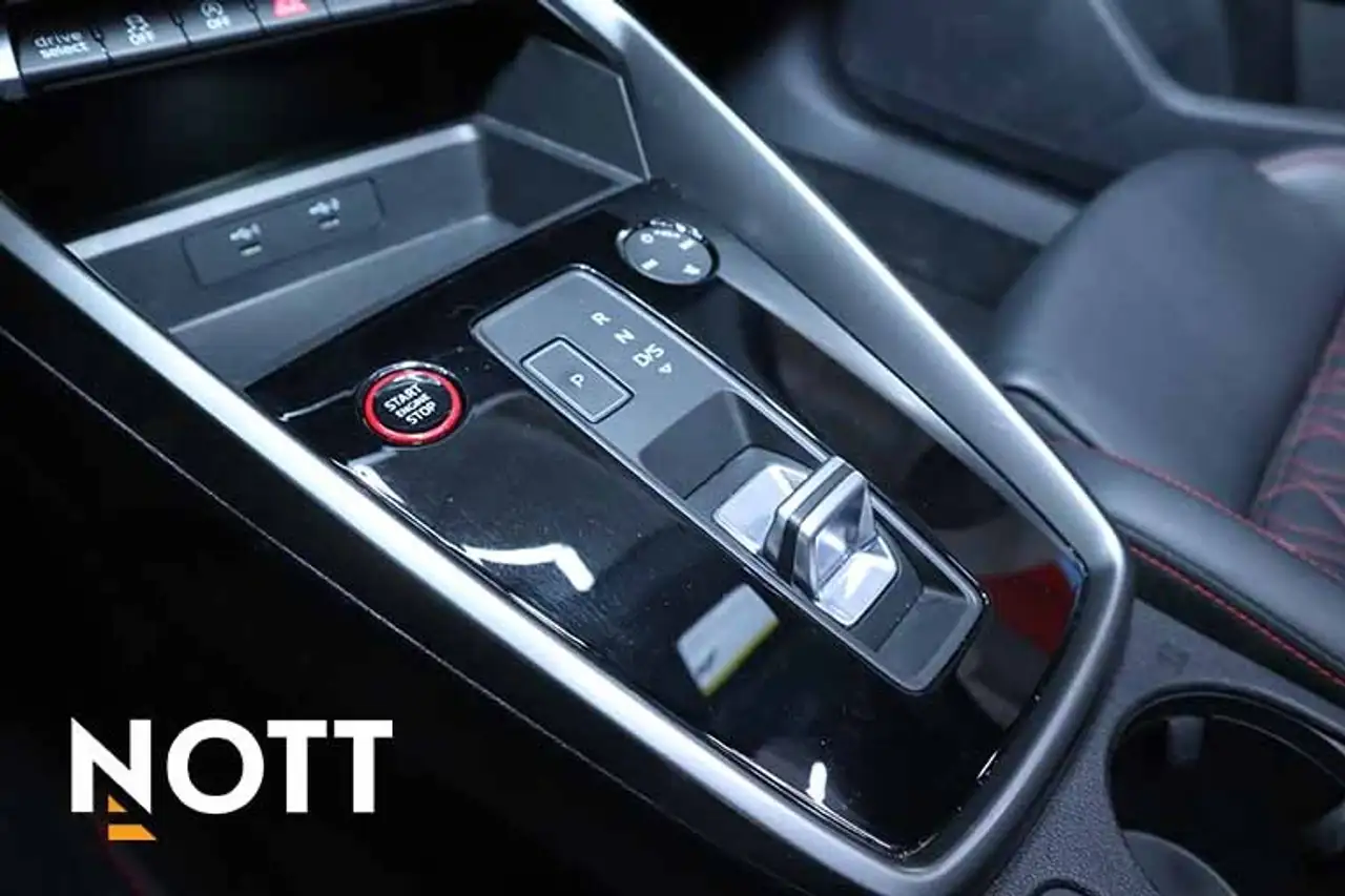 Audi S3 снимка Audi S3