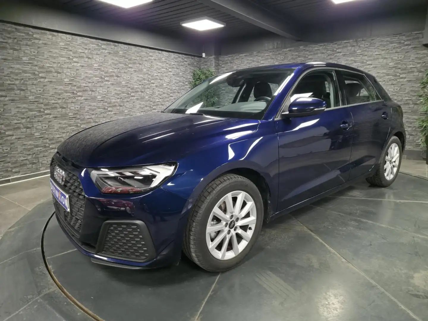 Audi A1 Sportback 1.0 30 TFSI - 116 - BV S-Tronic Advanced Bleu - 1