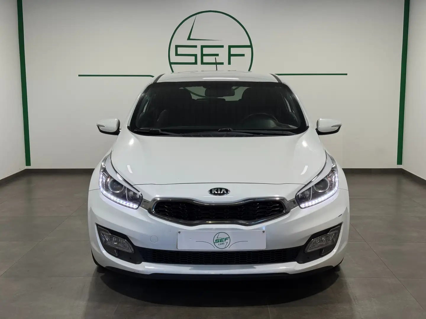 Kia ProCeed / pro_cee'd ** 1.6 CRDi ** GPS ** A/C ** Garantie 12 mois ** Білий - 2