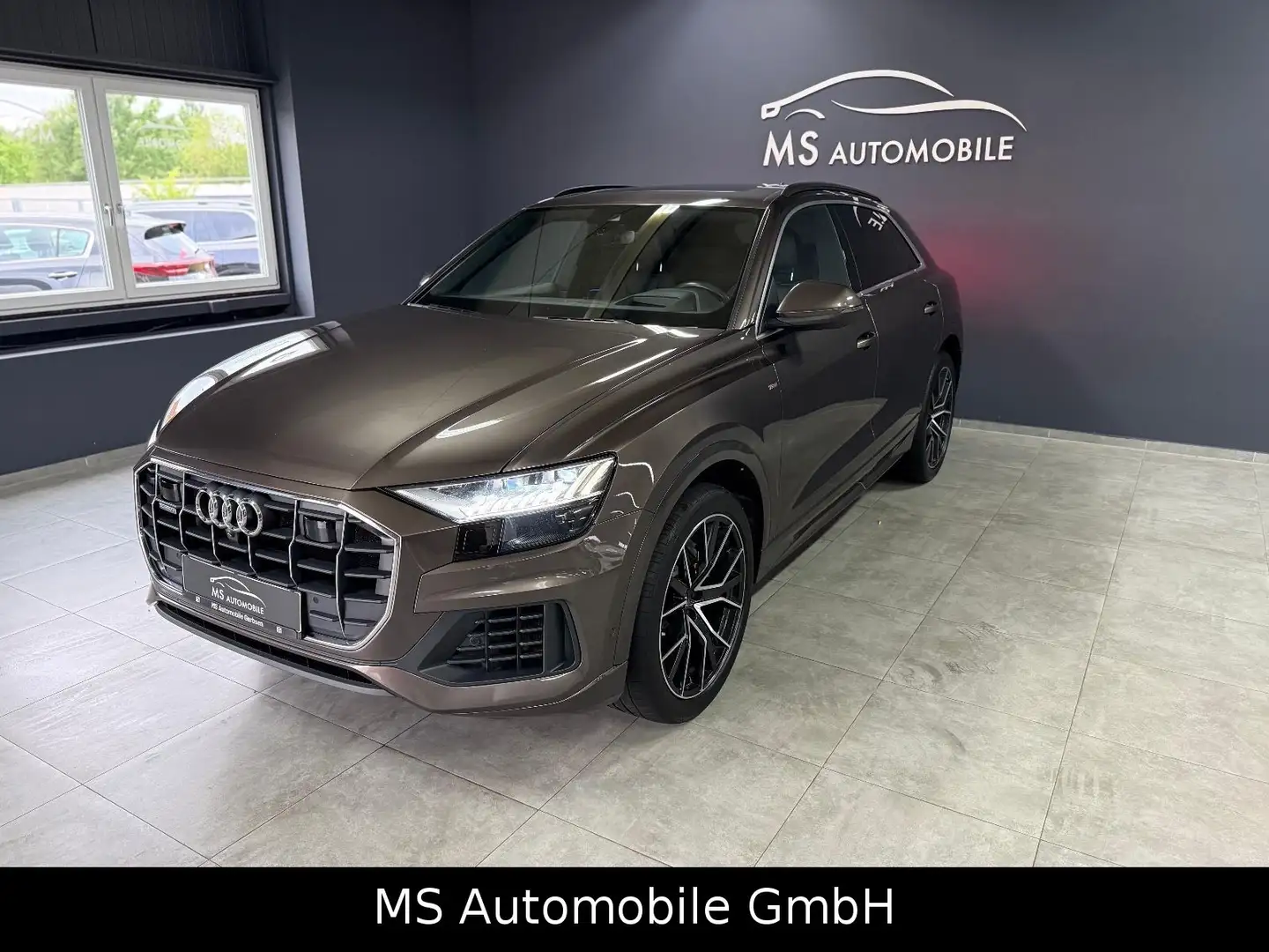 Audi Q8 50 TDI quattro S-Line Top Ausstattung Braun - 2