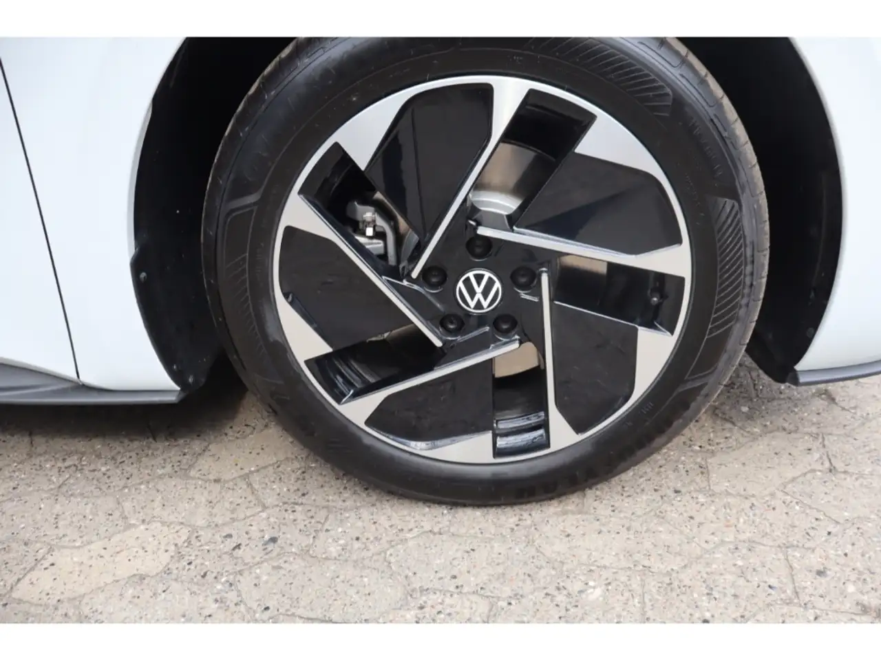Volkswagen ID.3 Pure 125 kW RFK AHK 18 Easy Entry ACC Sitzhzg. 2