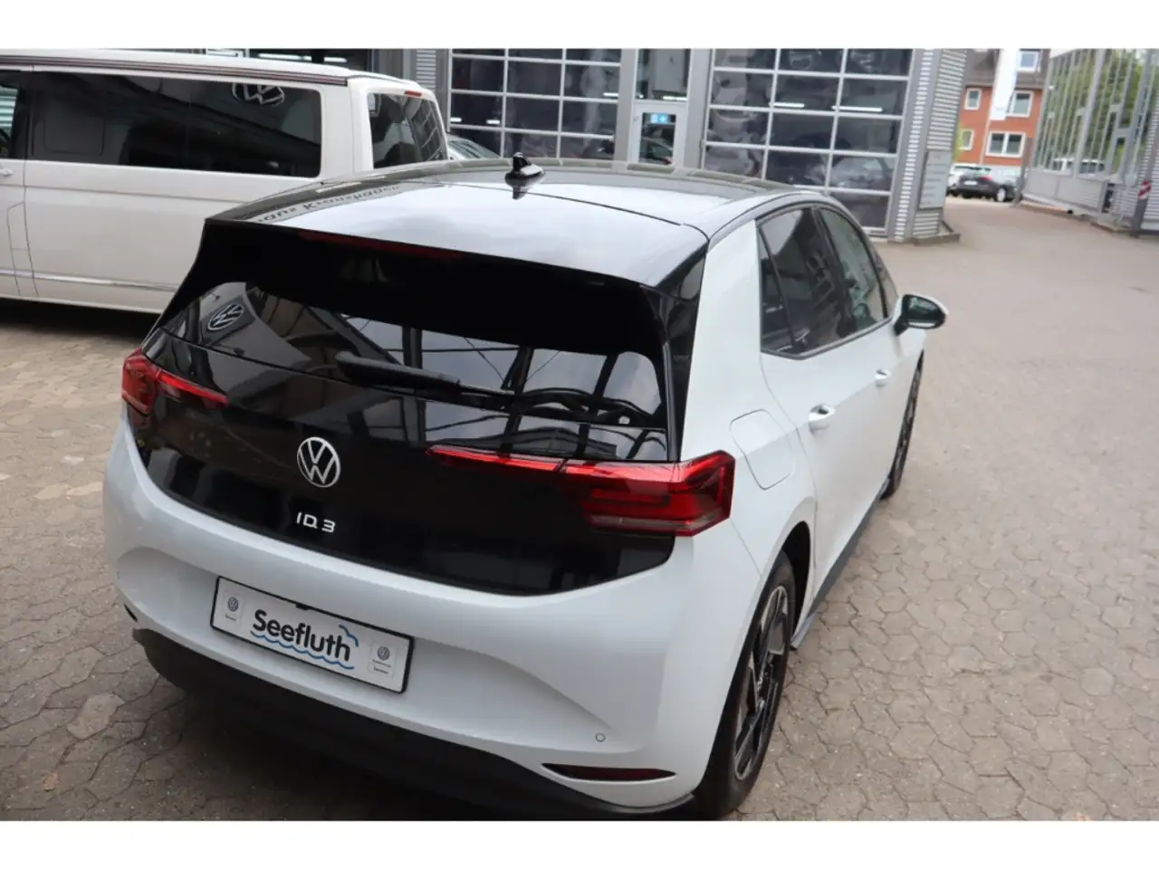 Volkswagen ID.3 Pure 125 kW RFK AHK 18 Easy Entry ACC Sitzhzg. 3
