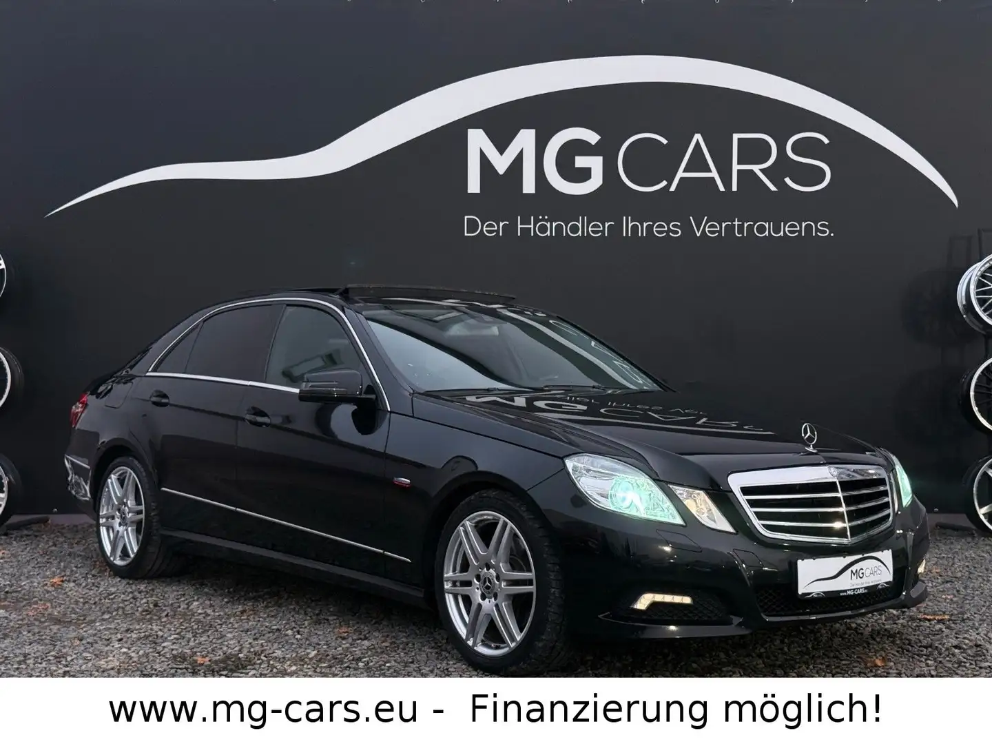 Mercedes-Benz E 350 CGI~Avantgarde~Panorama~Leder~19'Zoll AMG! Schwarz - 2