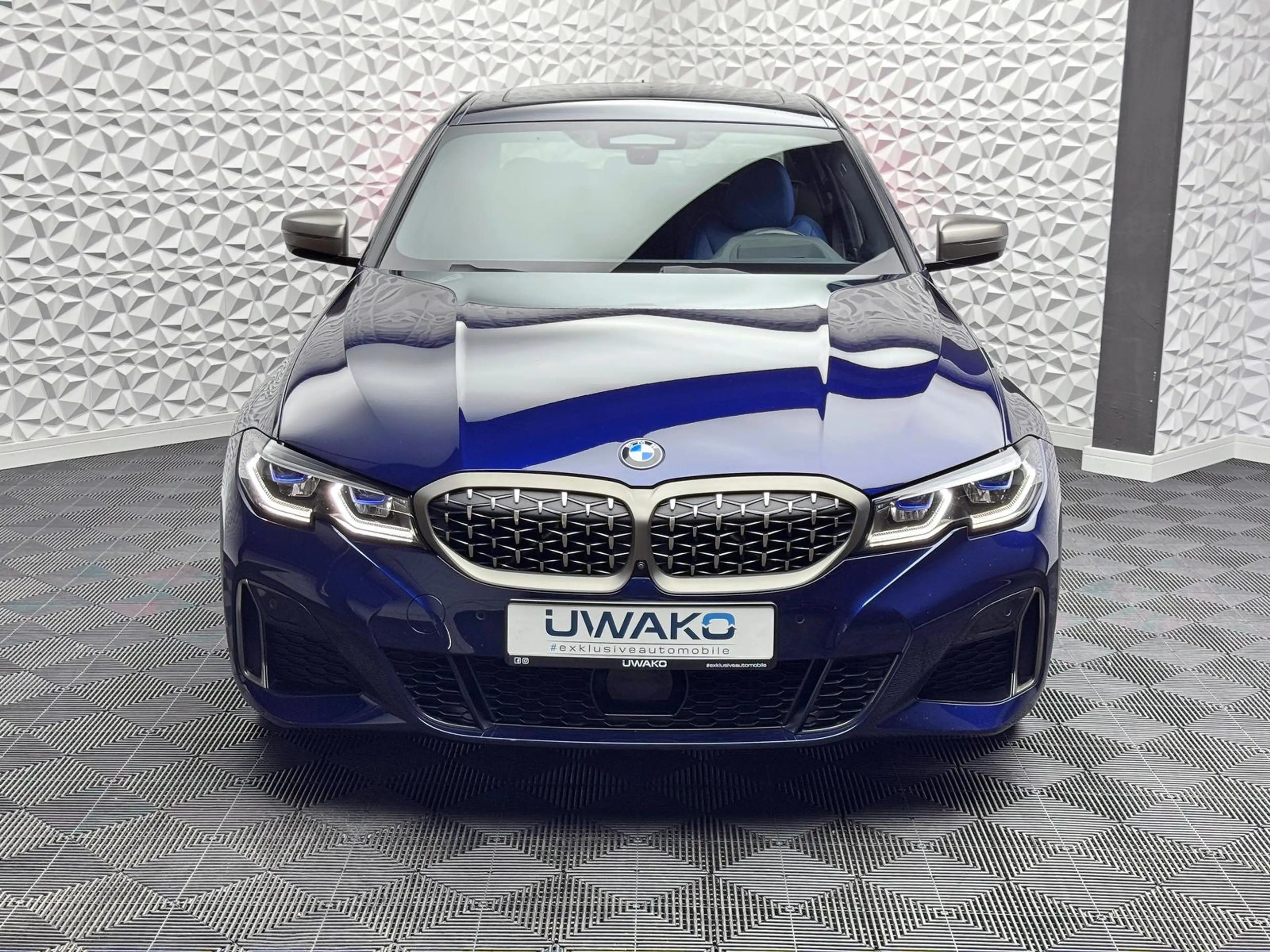 BMW 340 XDR*INDIVIDUAL*DEUTSCH*H&K*LASER*STANDHZ*PANO*ACC — photo 6