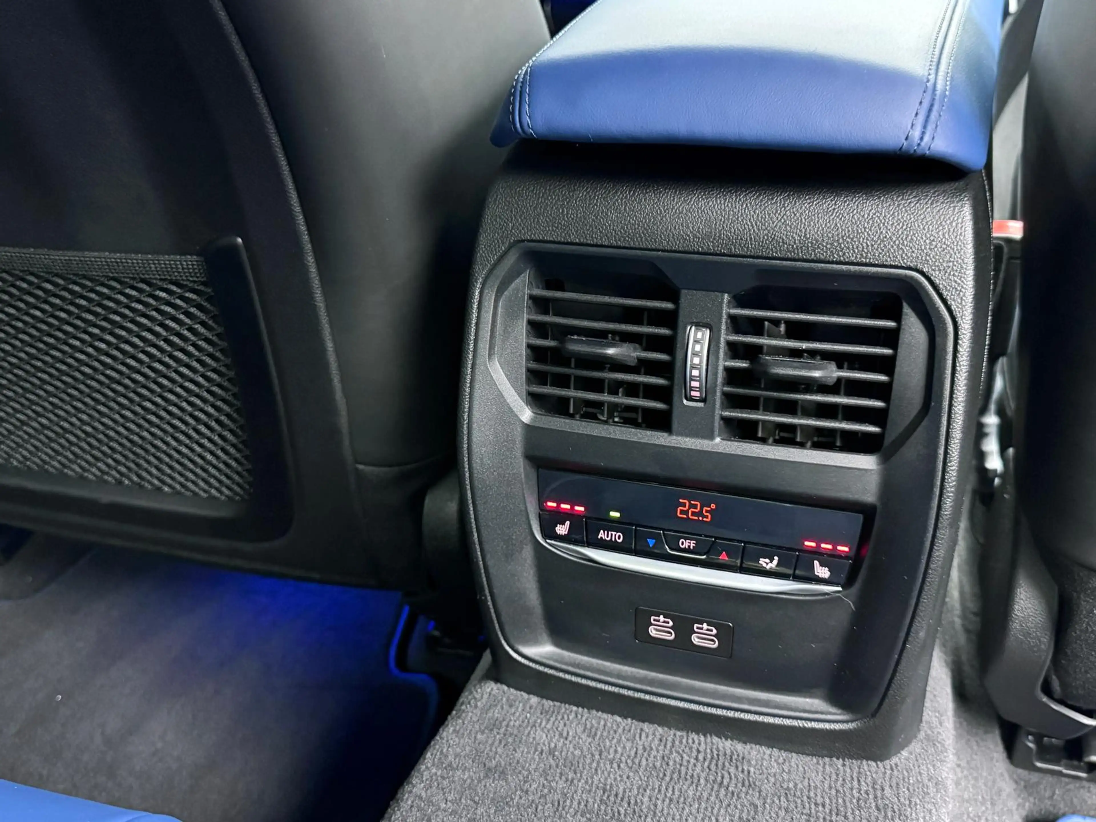 BMW 340 XDR*INDIVIDUAL*DEUTSCH*H&K*LASER*STANDHZ*PANO*ACC — photo 12