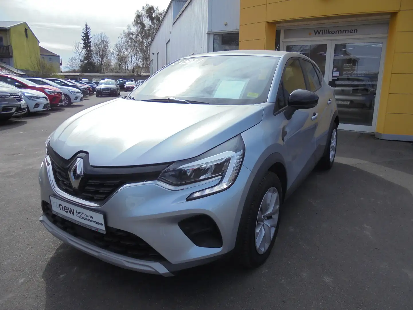 Renault Captur 1.3 TCe 140 EVOLUTION Klima Automatik Grijs - 1