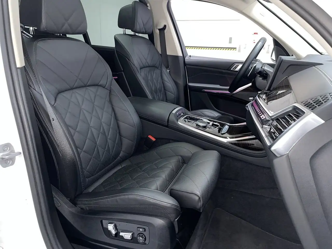BMW X7 снимка BMW X7
