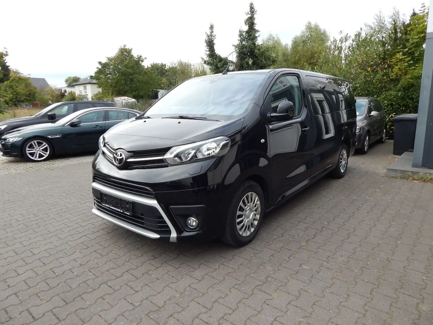 Toyota Proace 2,0 L3 Shuttle~NAVI~ACC~Automatik Schwarz - 1