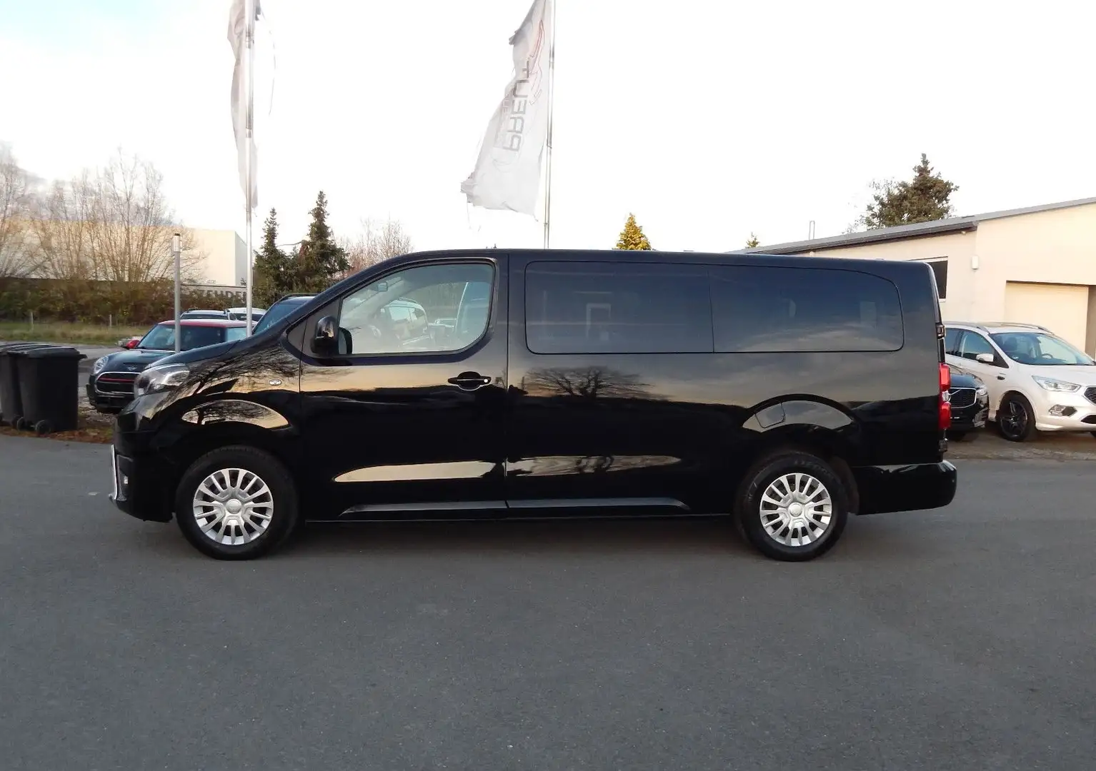 Toyota Proace 2,0 L3 Shuttle~NAVI~ACC~Automatik Schwarz - 2