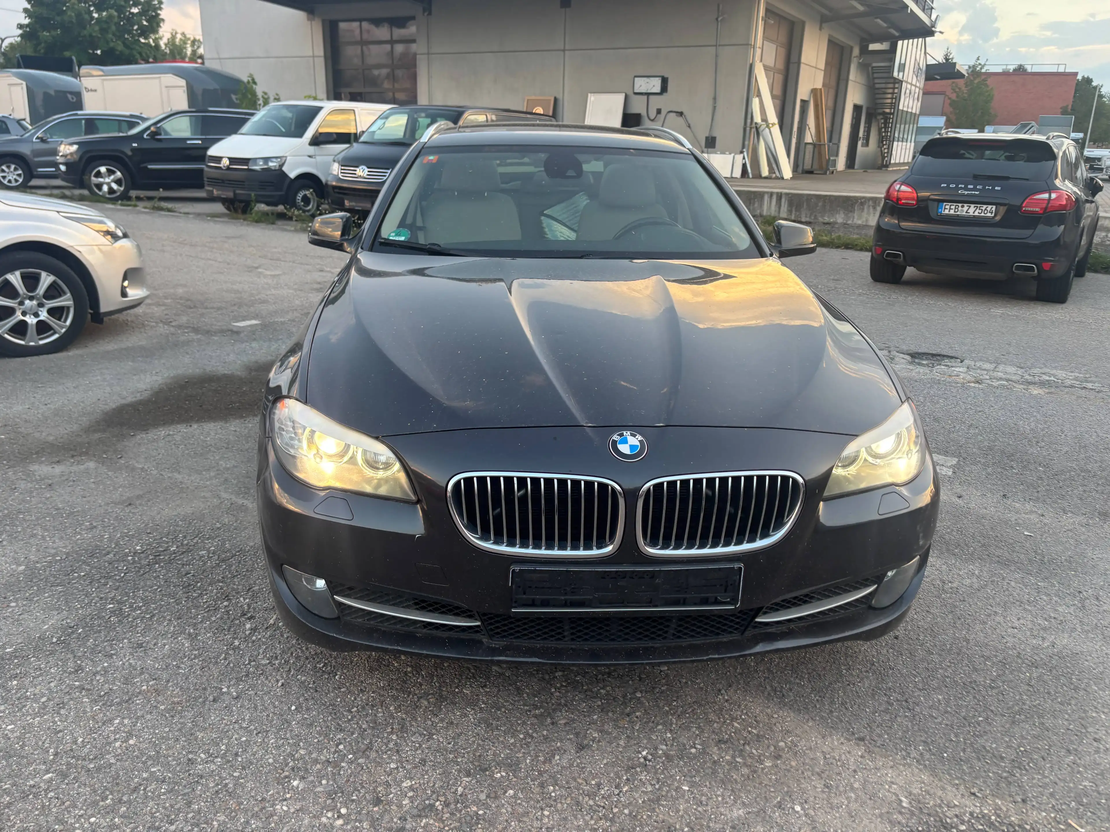 BMW 525 525 d xDrive — photo 2