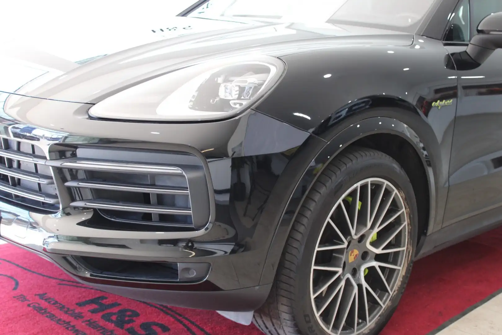 Porsche Cayenne E-Hybrid Platinum Edition Schwarz - 2