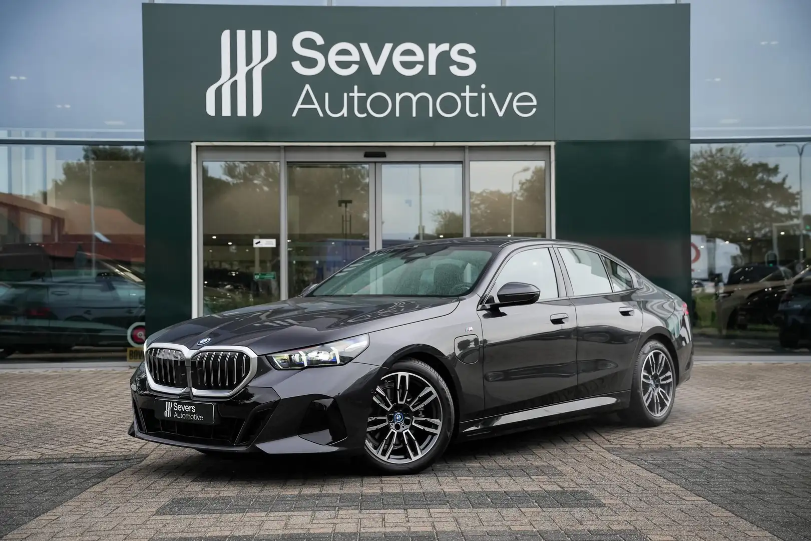 BMW 530 5 Serie Sedan 530e M Sport pakket | Driving Assist Grigio - 1