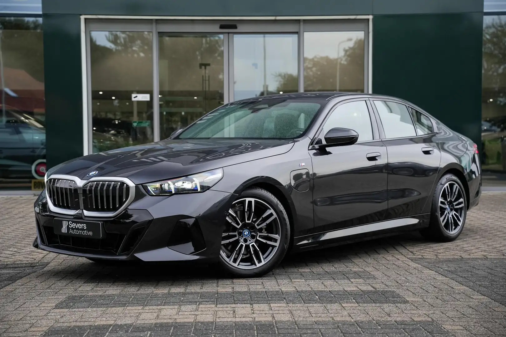 BMW 530 5 Serie Sedan 530e M Sport pakket | Driving Assist Grigio - 2