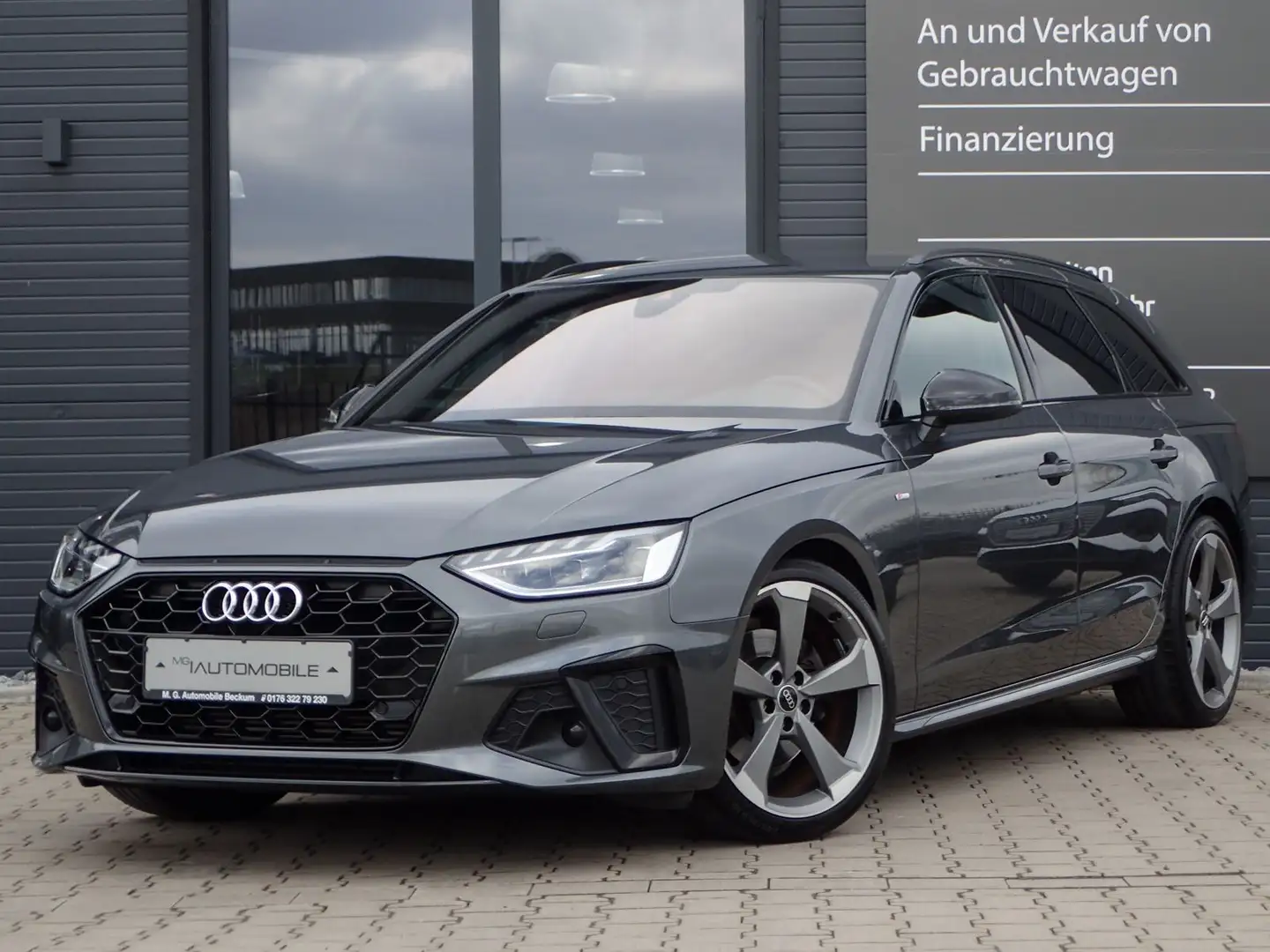 Audi A4 Avant 40 TFSI - S LINE / MASSAGE / 19"ROTOR Grau - 1