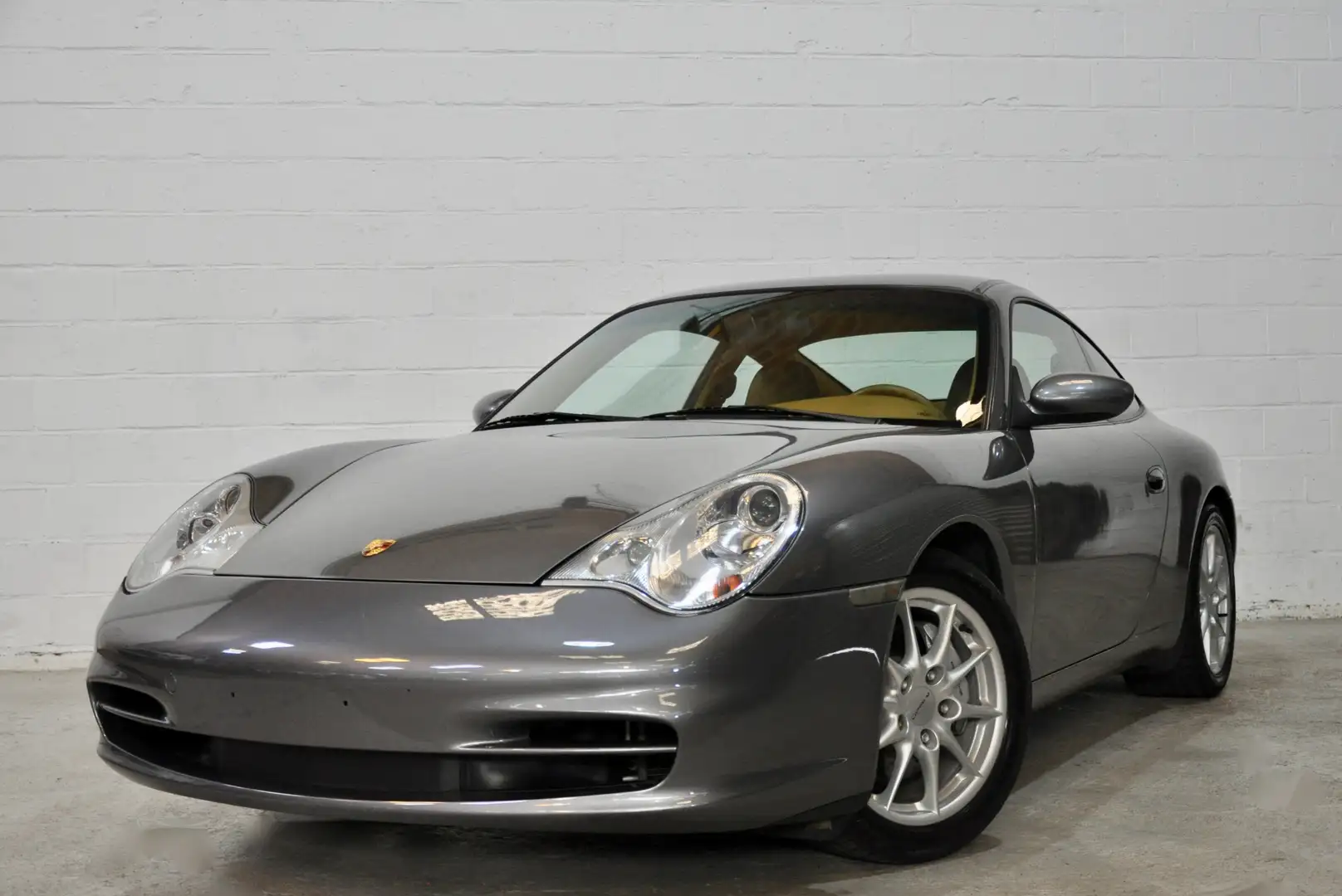 Porsche 911 996 Carrera 4 3.6i 320cv * EXEMPLAIRE PARFAIT * Gris - 1