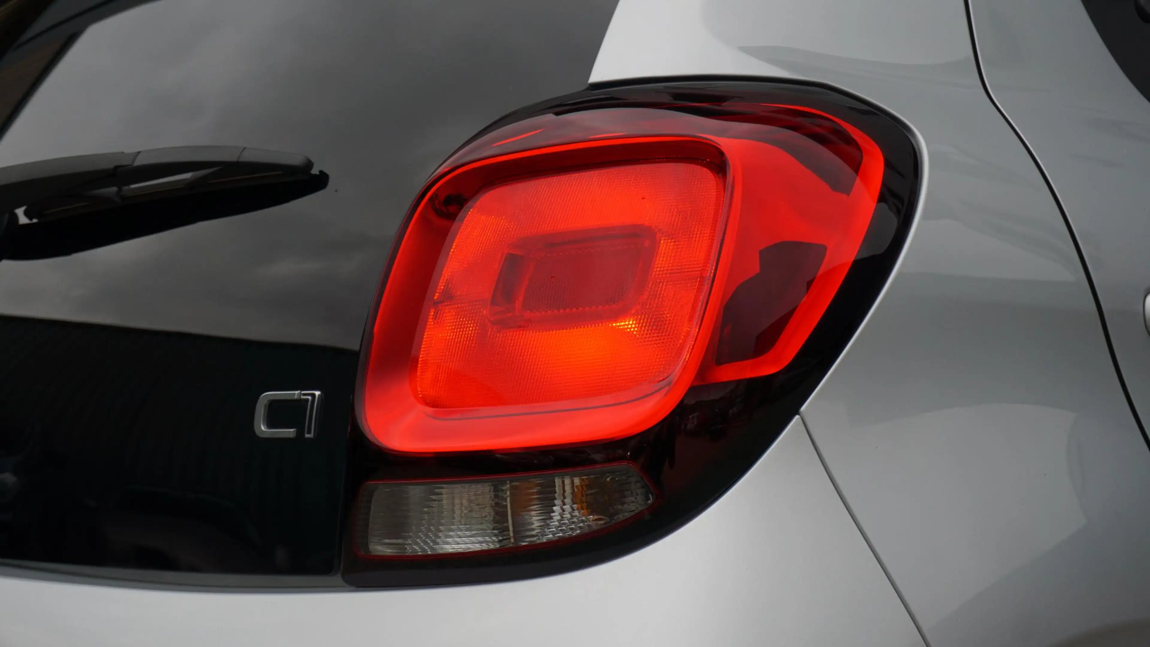 Citroen C1 1.0 VTi 72pk 5Drs Feel Airco Bluetooth Elek.Pakket — photo 33