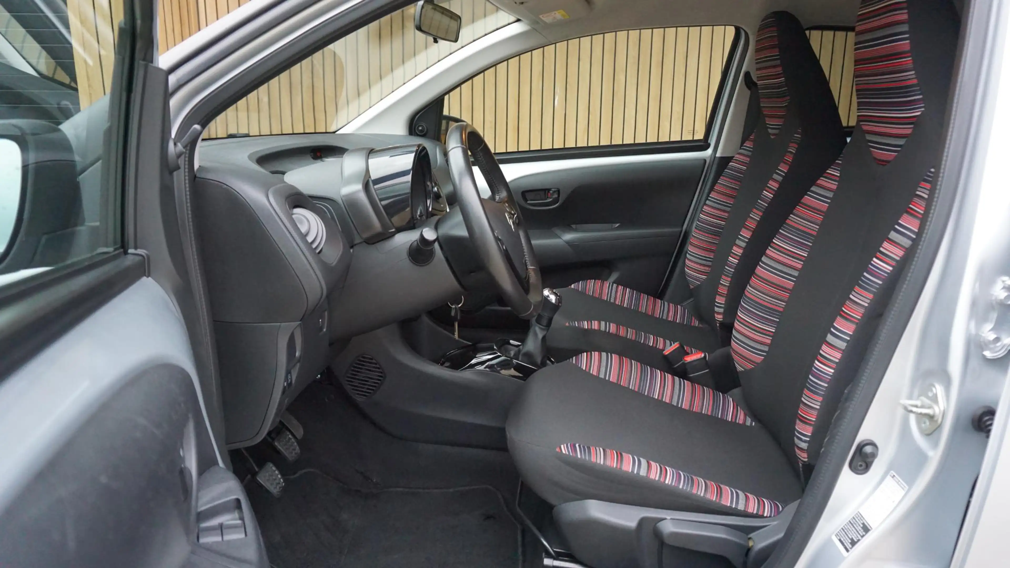 Citroen C1 1.0 VTi 72pk 5Drs Feel Airco Bluetooth Elek.Pakket — photo 7