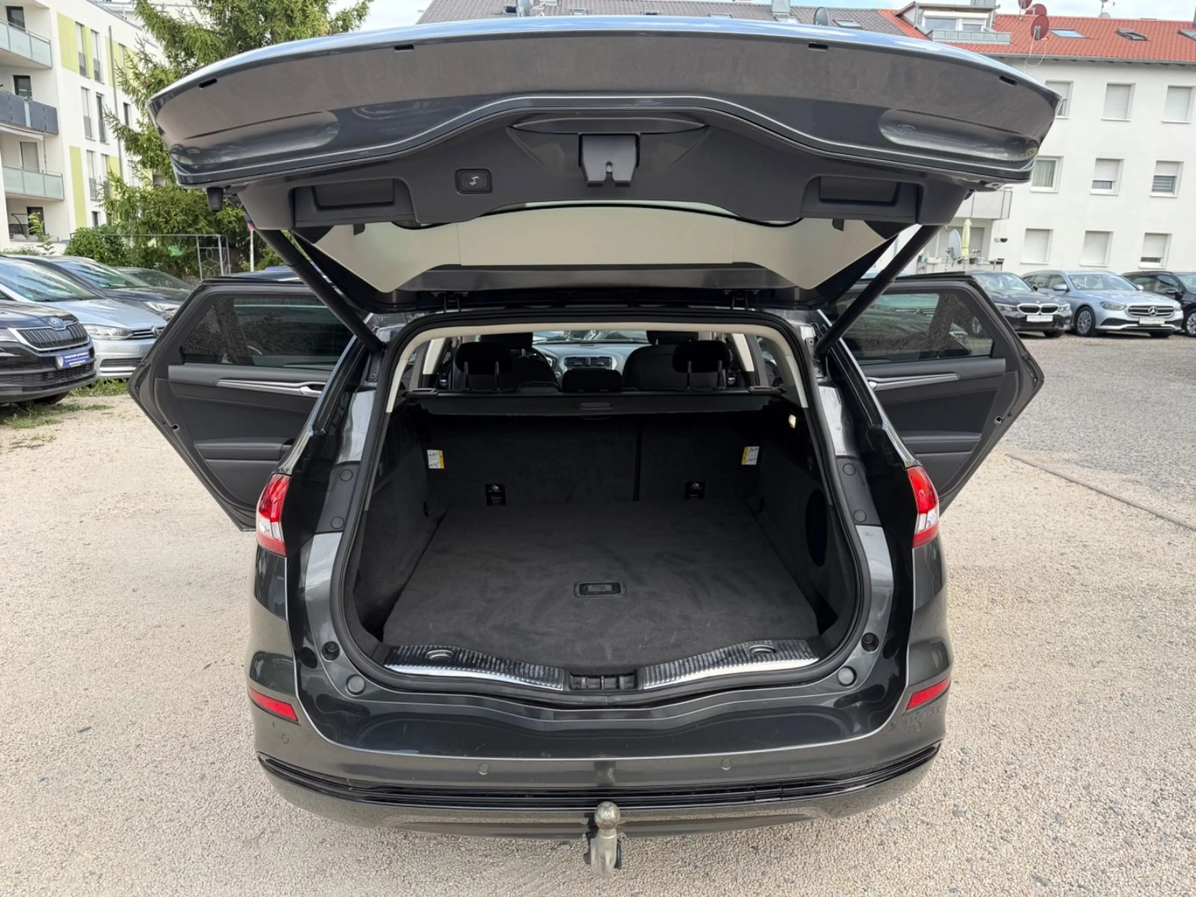 Ford Mondeo Turnier Titanium StHz AHK ACC Kamera BliS — photo 15
