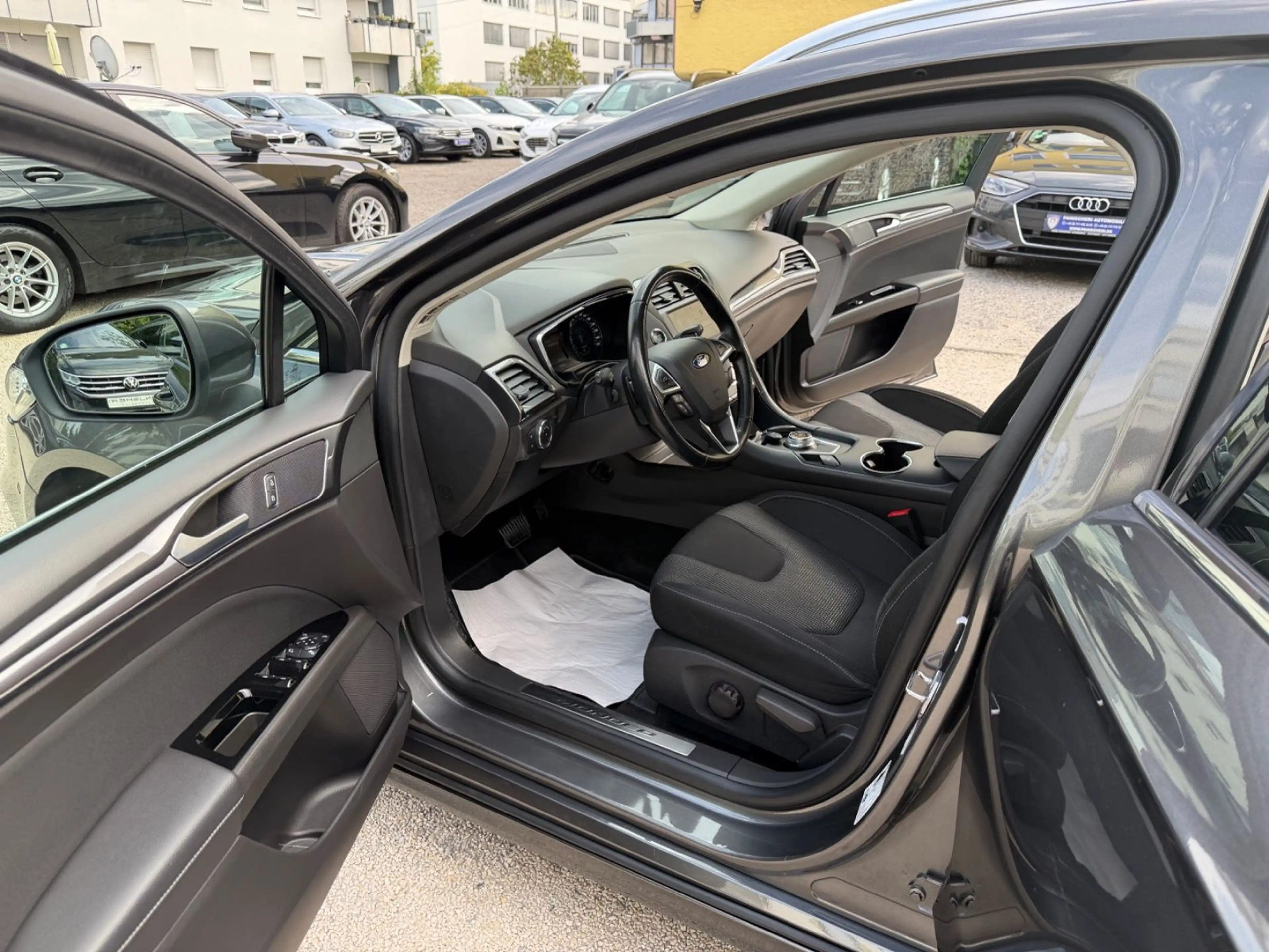 Ford Mondeo Turnier Titanium StHz AHK ACC Kamera BliS — photo 8