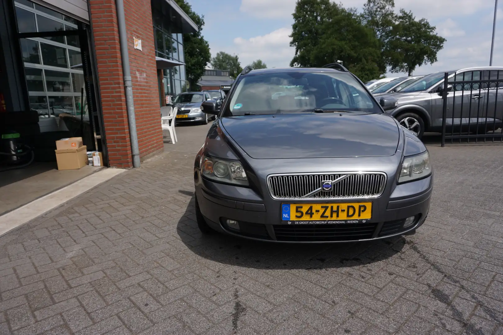 Volvo V50 1.8 MOMEMTUM ECC AIRCO CRUISECONTROL DAKRAIL 16INC Grijs - 2