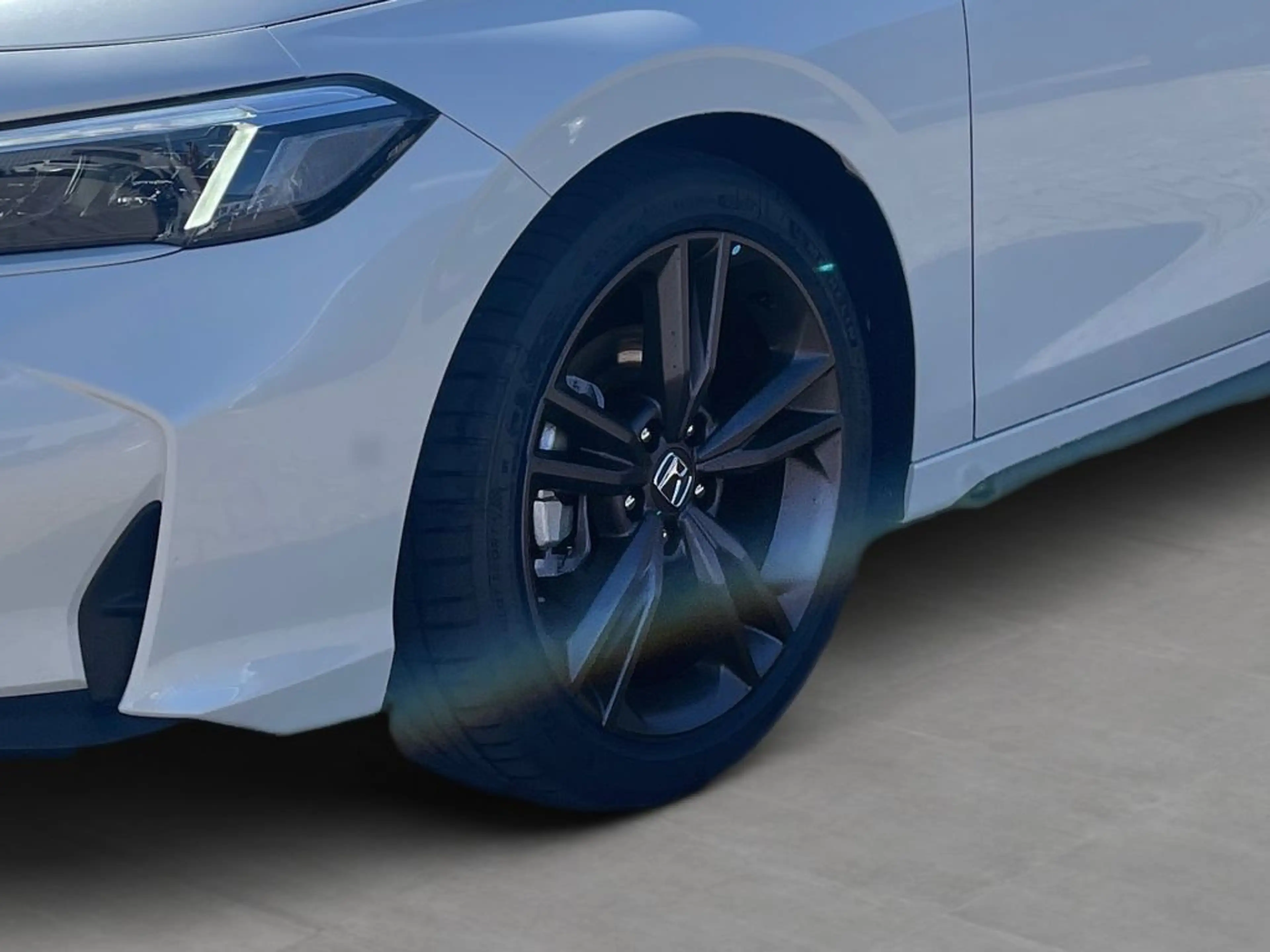 Honda Civic e:HEV 2.0 i-MMD Hybrid Sport (FE) — photo 6