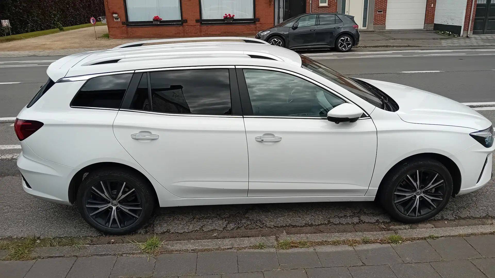 MG MG5 5 Maximal Luxury - 2