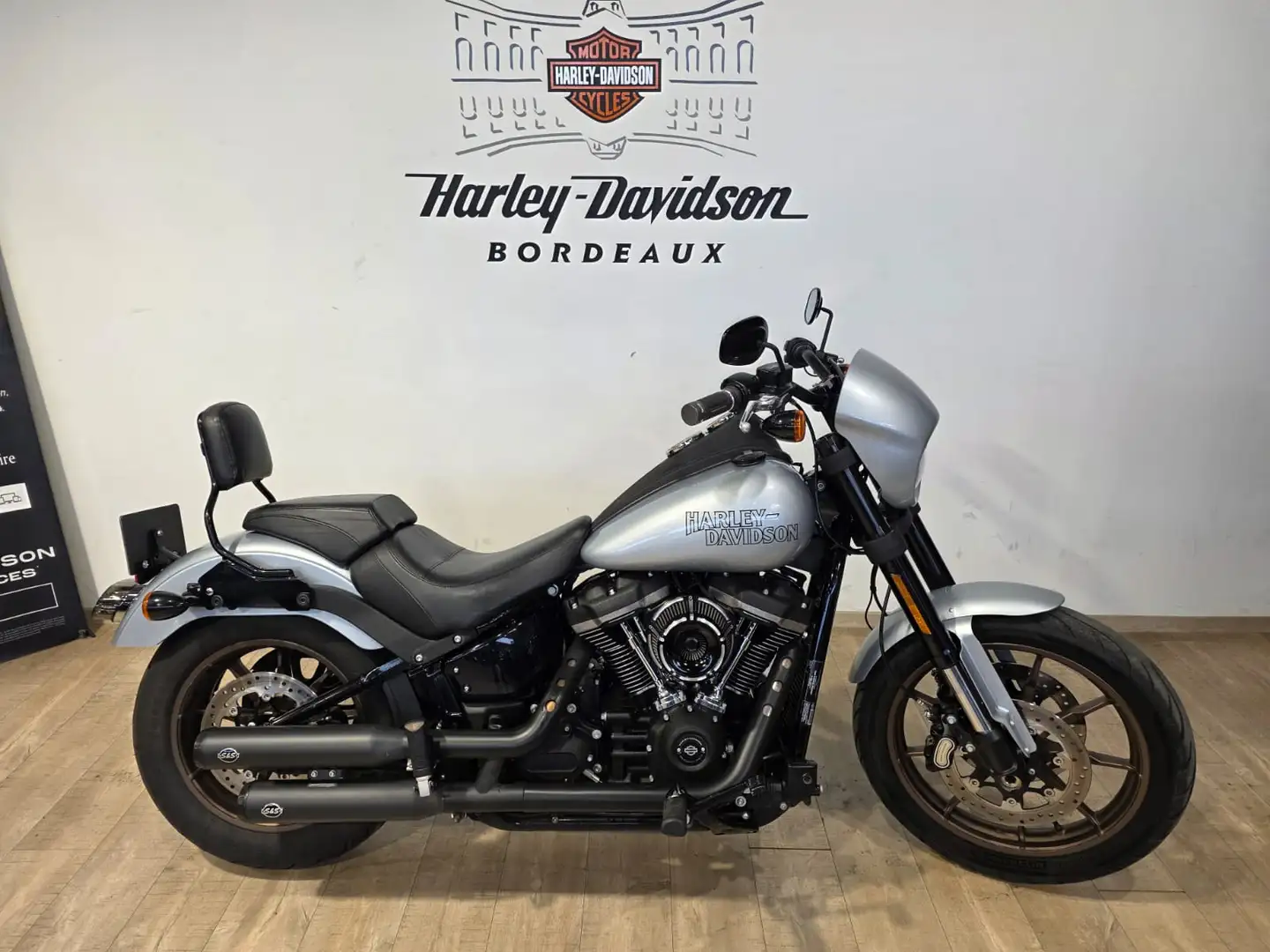 Harley-Davidson Low Rider Gris - 1