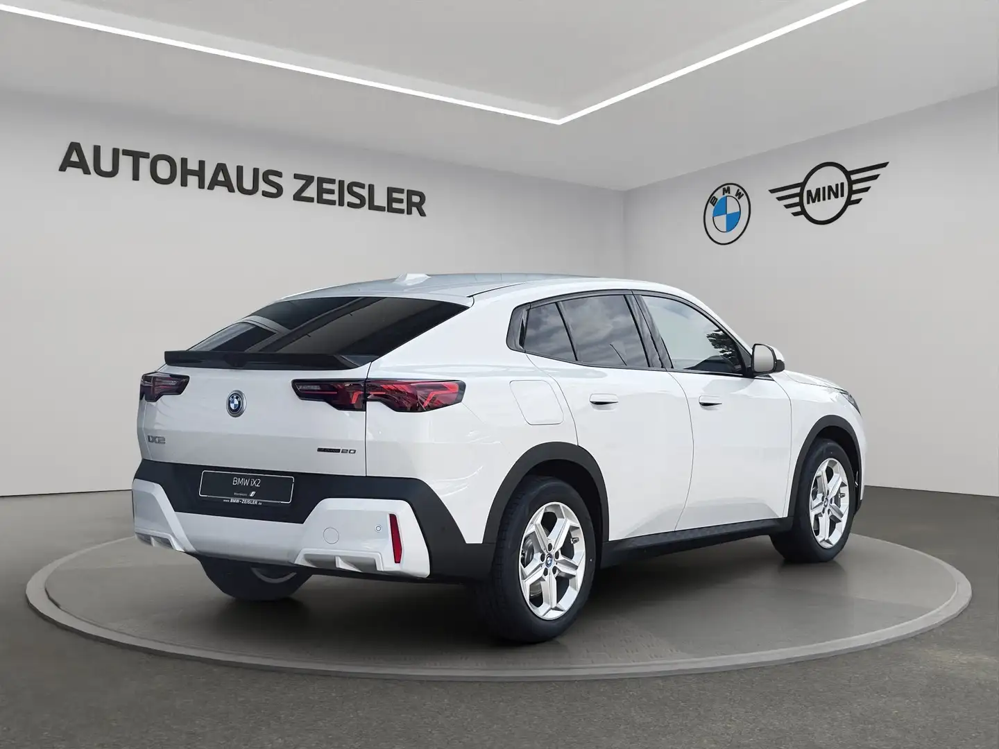BMW iX2 eDrive20 SOFORT! 18"LM SHZ RFK Driv. Ass. Blanc - 2