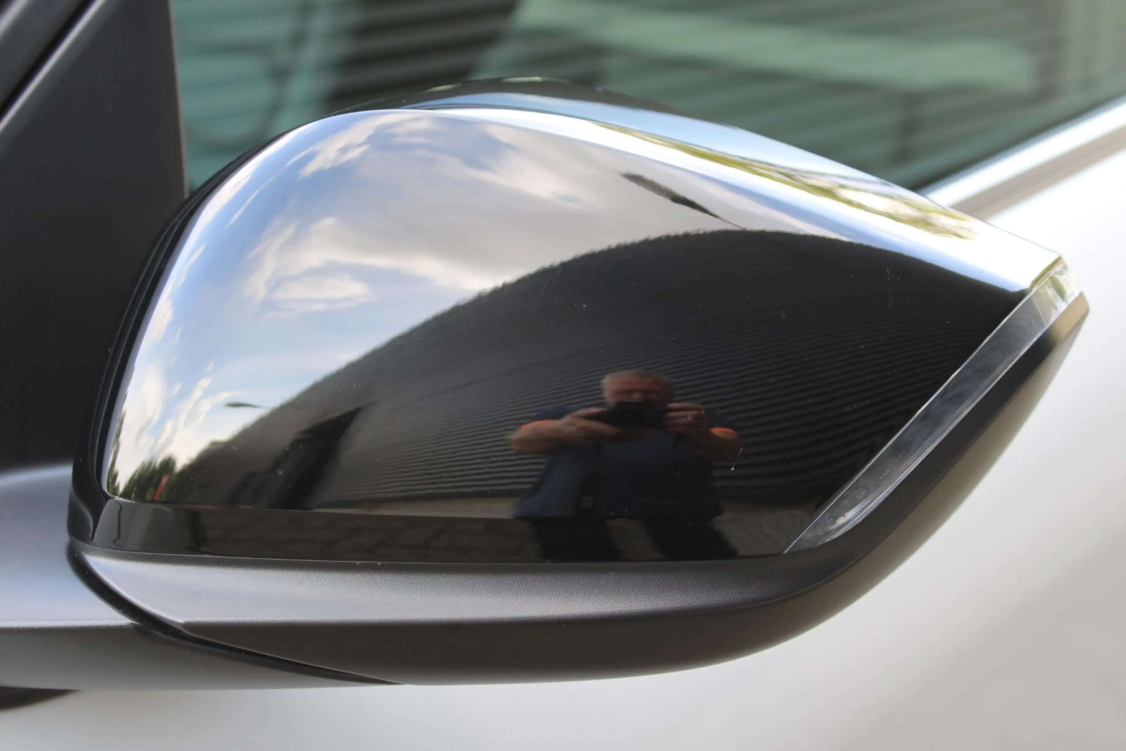 Citroen C4 1.2 Puretech Shine — photo 12