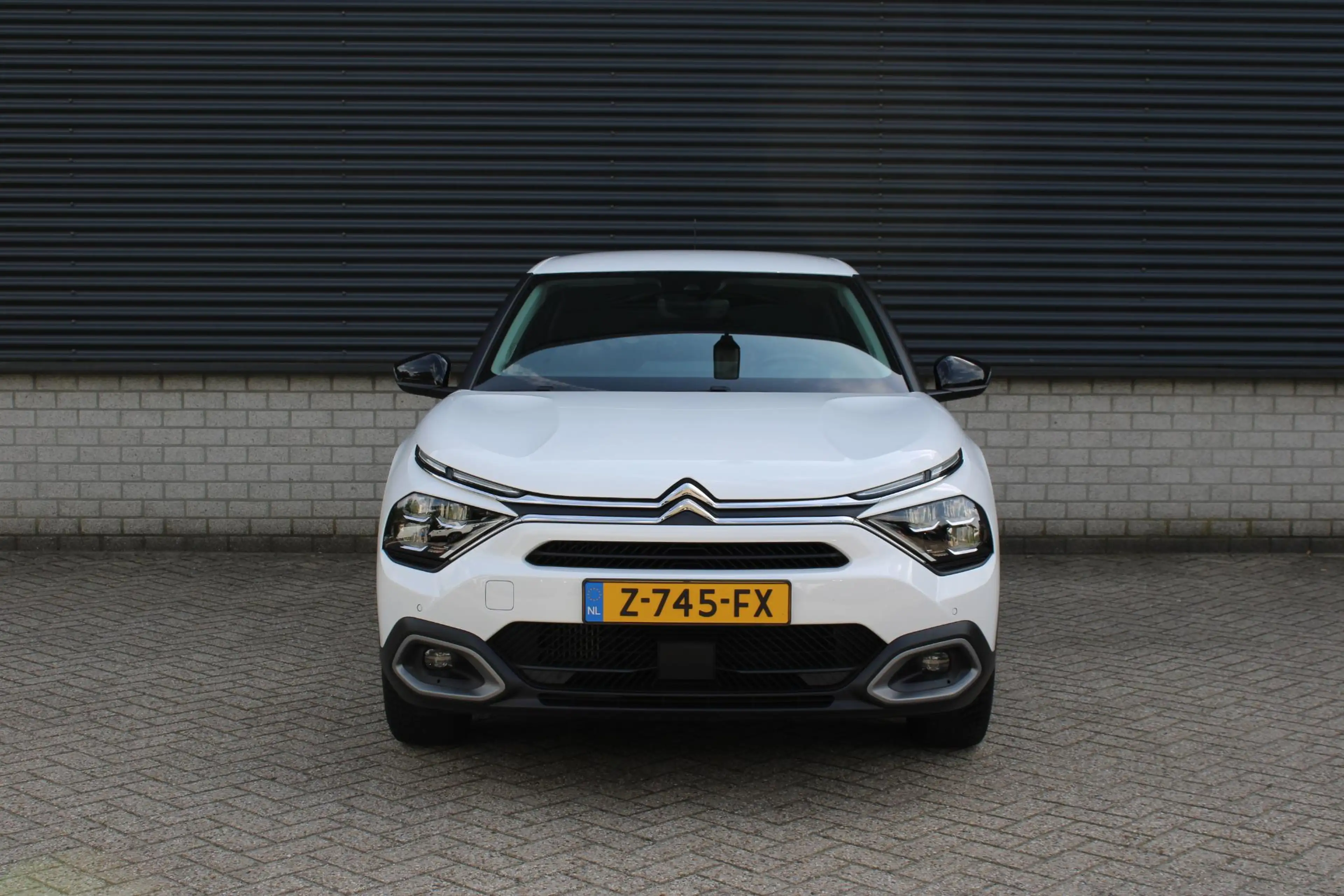 Citroen C4 1.2 Puretech Shine — photo 3