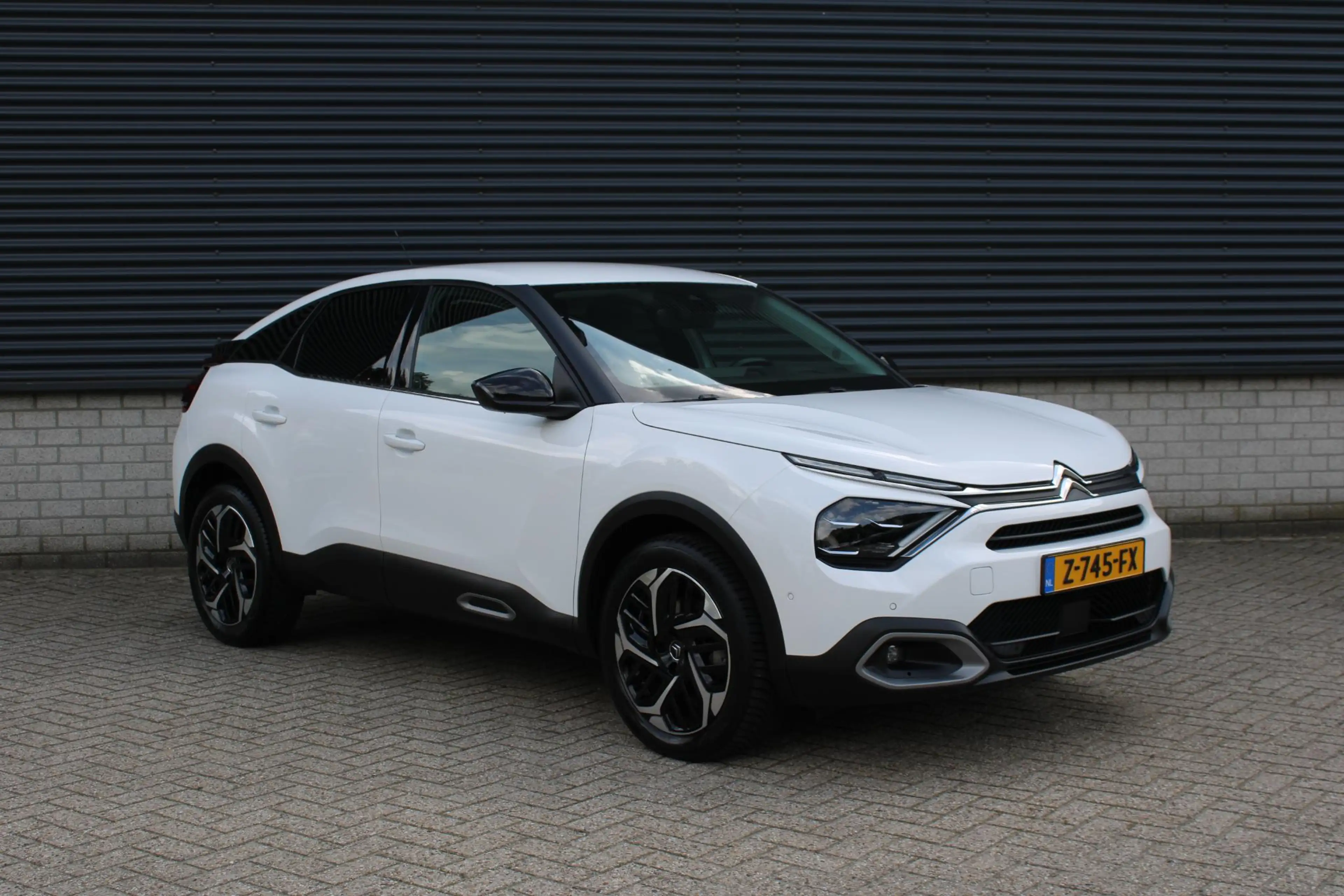 Citroen C4 1.2 Puretech Shine — photo 4