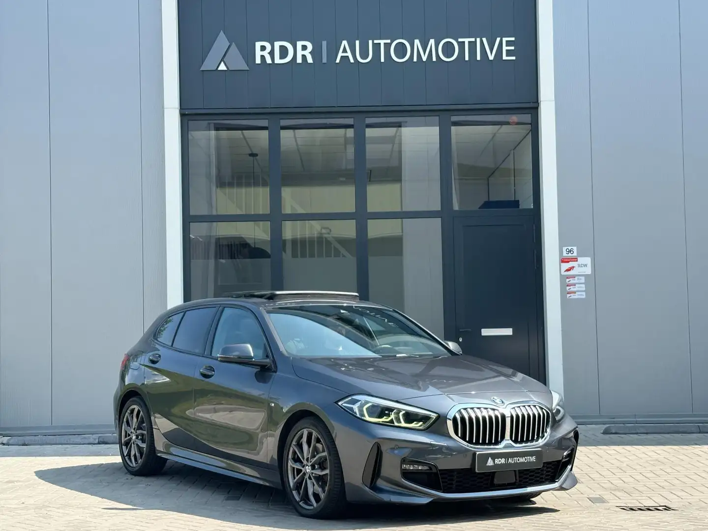 BMW 118 1-serie 118i High Executive M Sport Grigio - 1