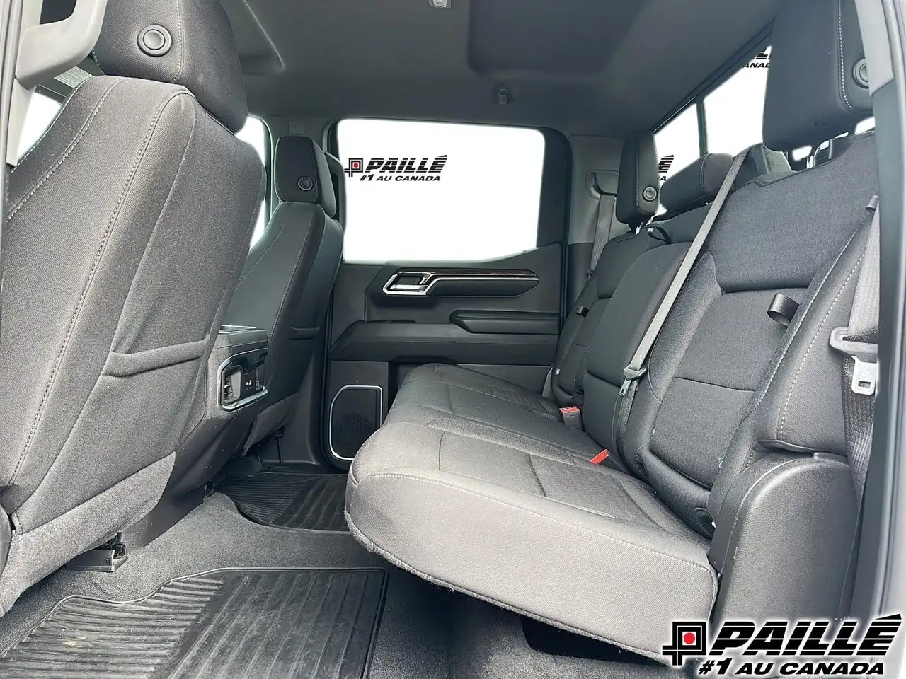GMC Sierra 1500 photo GMC Sierra 1500