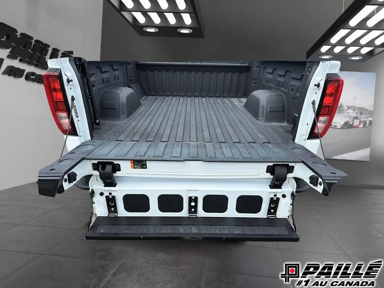 GMC Sierra 1500 photo GMC Sierra 1500